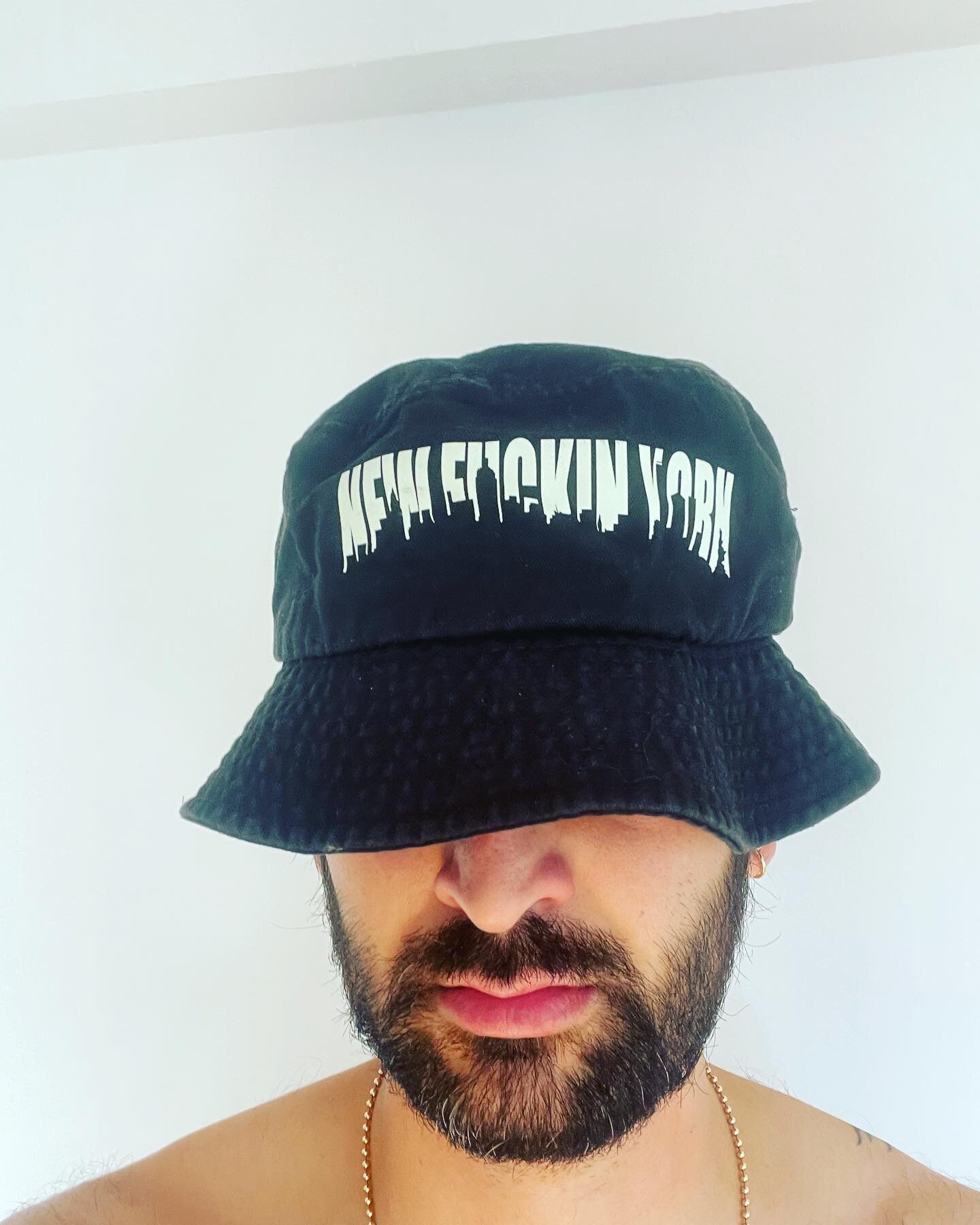 NEW SWAG - &ldquo;Tourist Hat&rdquo; 2022 &ldquo;New Fuckin York&rdquo; glo-in-the-dark ink &hellip; Been working on these for a while partly as an homage to the ever disappearing tourist shops on canal street which are being replaced with soho bouti