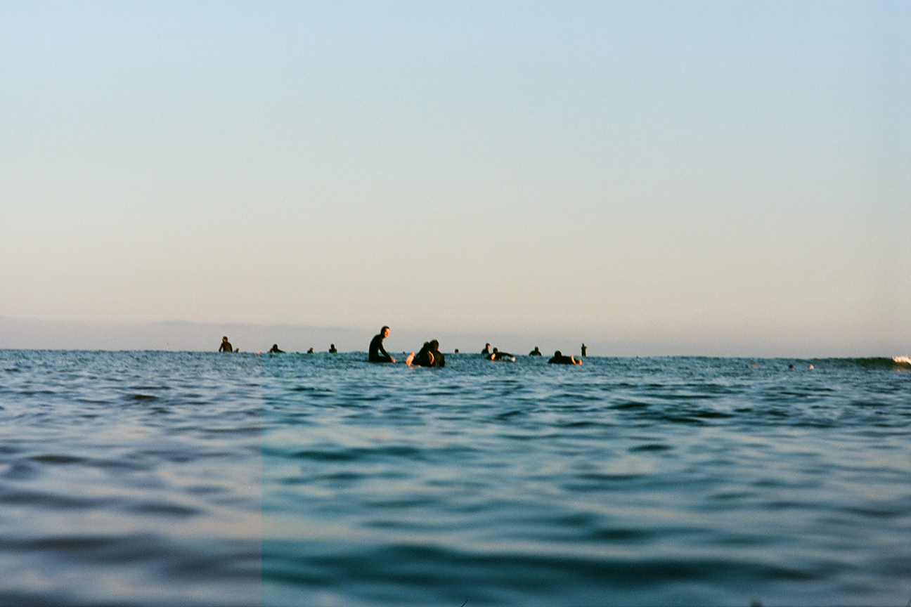 First point crowd_Nikonos_0031.jpg