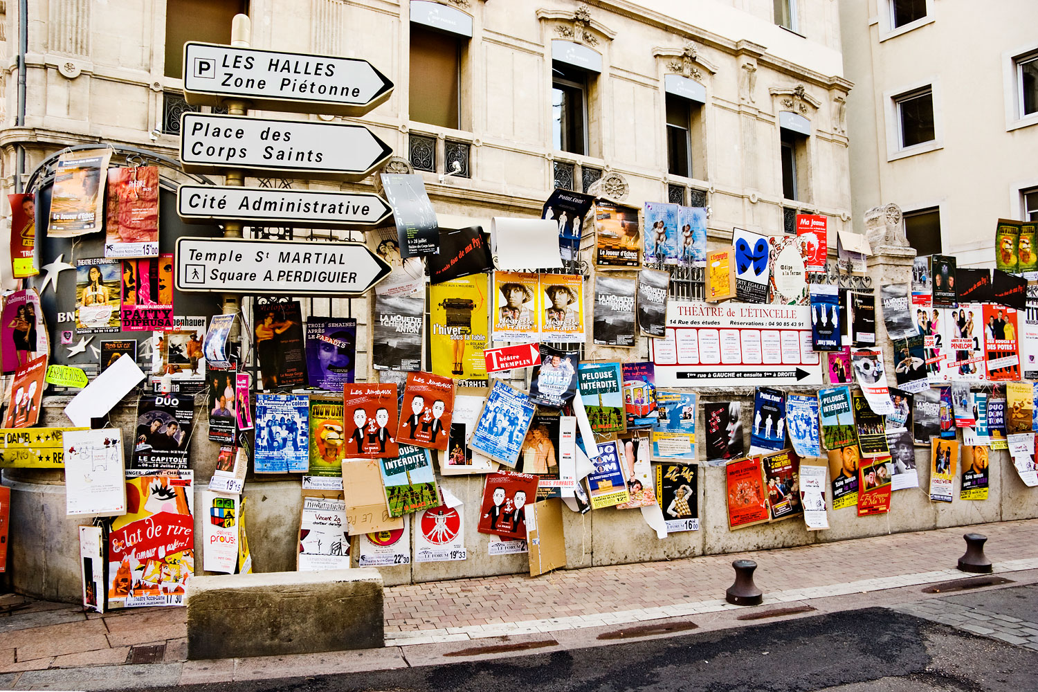 Poster Wars. Avignon, France