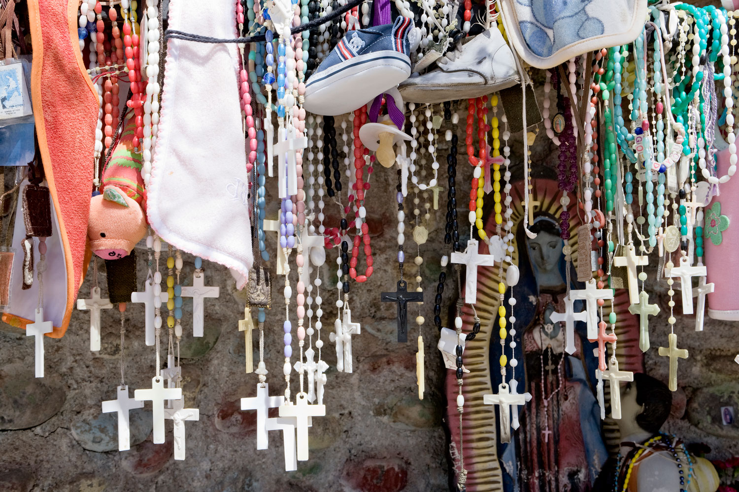 Offerings to the Virgin. NM