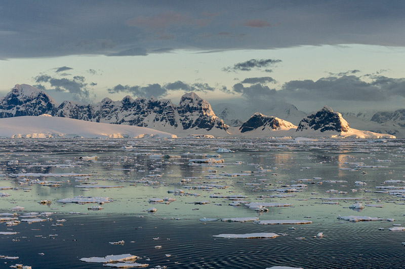 Anvers Island Mountain Range. Antarctica