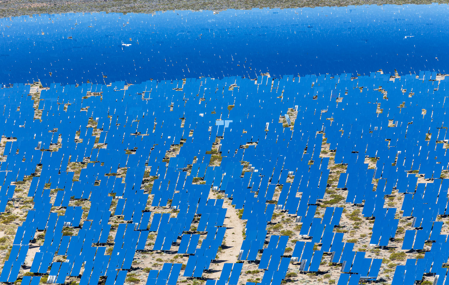 Ivanpah Thermal Solar Plant, CA. Study #5. 2018 (35°34'10.896" N 115°27'54.336" W)