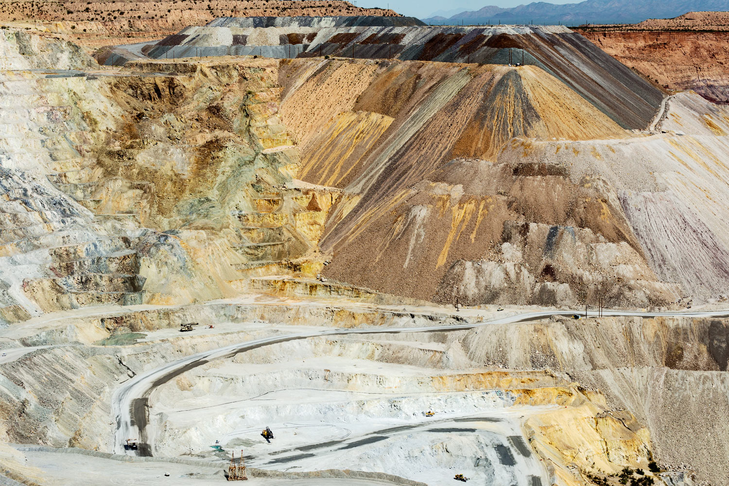 Asarco Pit Mine. Green Valley, AZ. Study #8. 2018 (31°58'27.162" N 111°4'6.318" W)