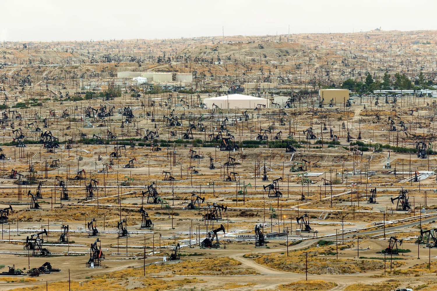 Oildale Oilfield. Bakersfield, CA. Study #1 (35,24.6360N 118,58.6367W)