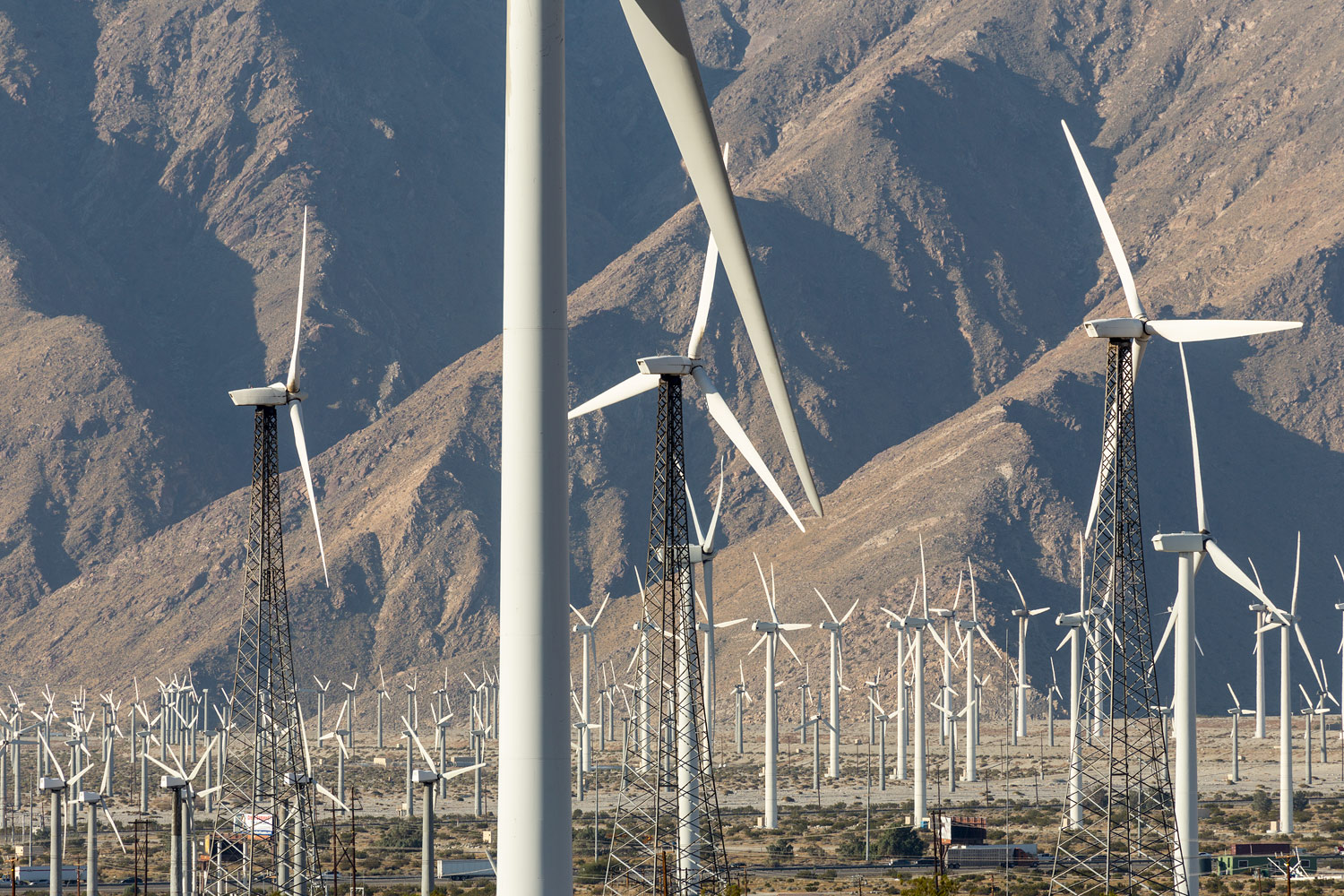  San Gorgonio Pass Wind Farm. Palm Springs, CA. Study #2. 2018 (33°55'28.284" N 116°33'7.5" W)