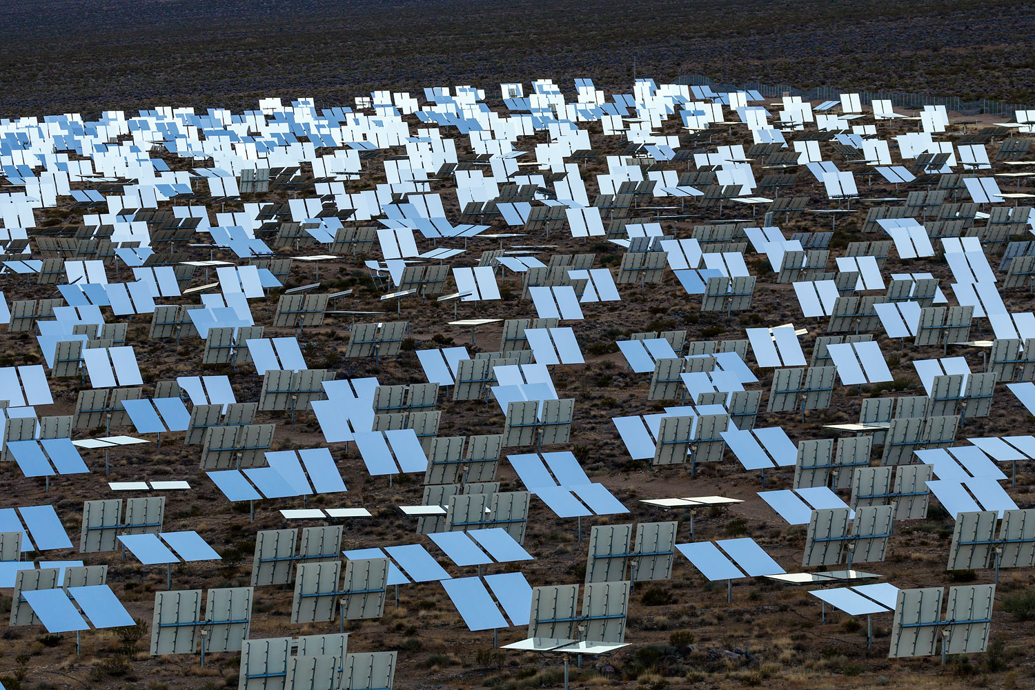 Ivanpah Thermal Solar Plant, CA. Study #18. 2018 (35°34'28.572" N 115°29'39.072" W)