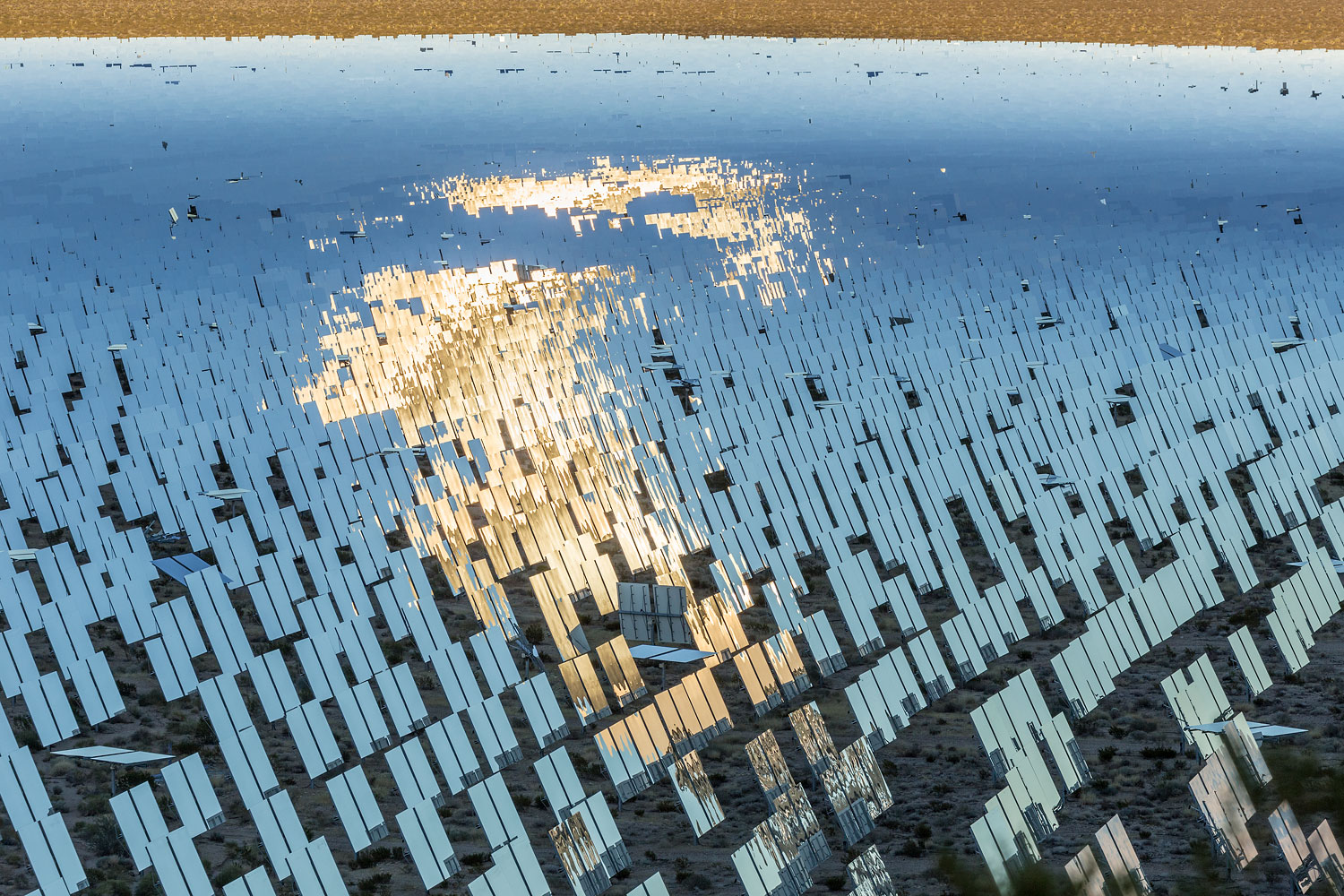 Ivanpah Thermal Solar Plant, CA. Study #31. 2018 (35°34'28.764" N 115°29'39.606" W)