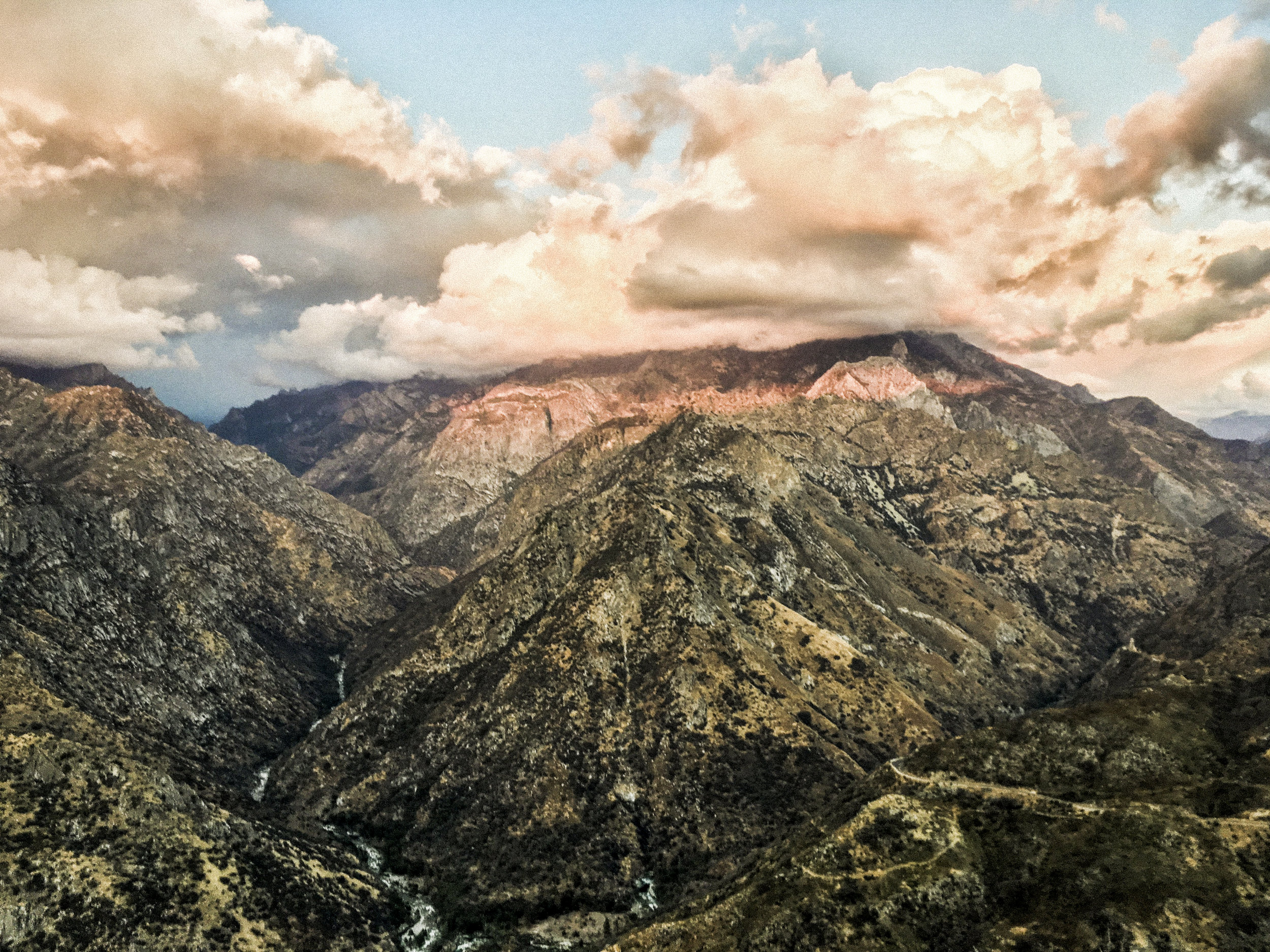 california_adventure_roberto_flores_buck_09.jpg