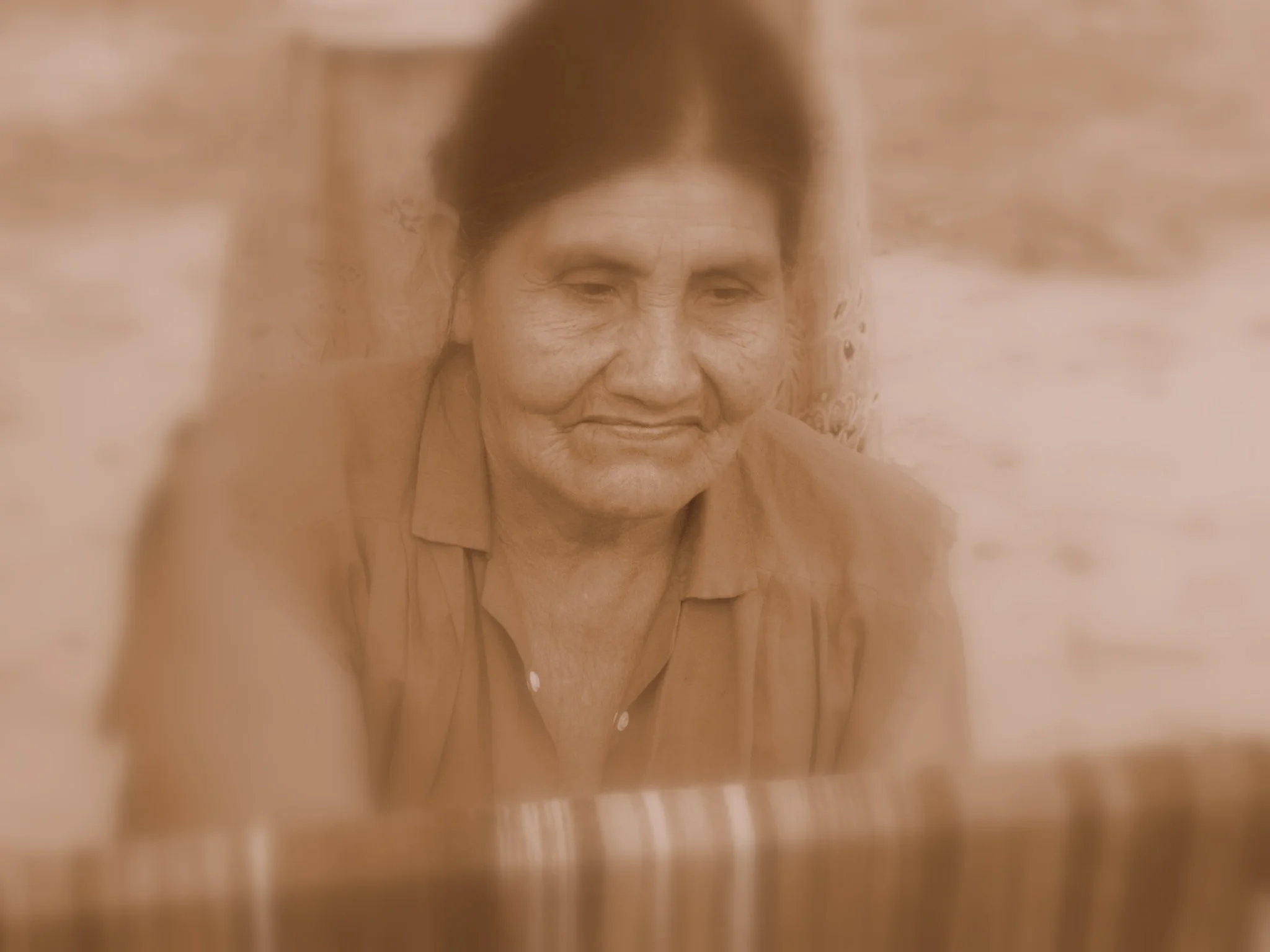 Santa, de la comunidad de Vaca Perdida, en su telar