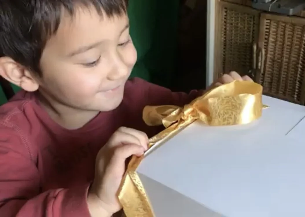 Unboxing Advent