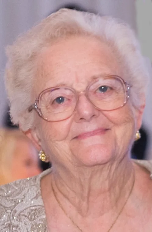 November 6 is Memorial Service for Donna Roberts