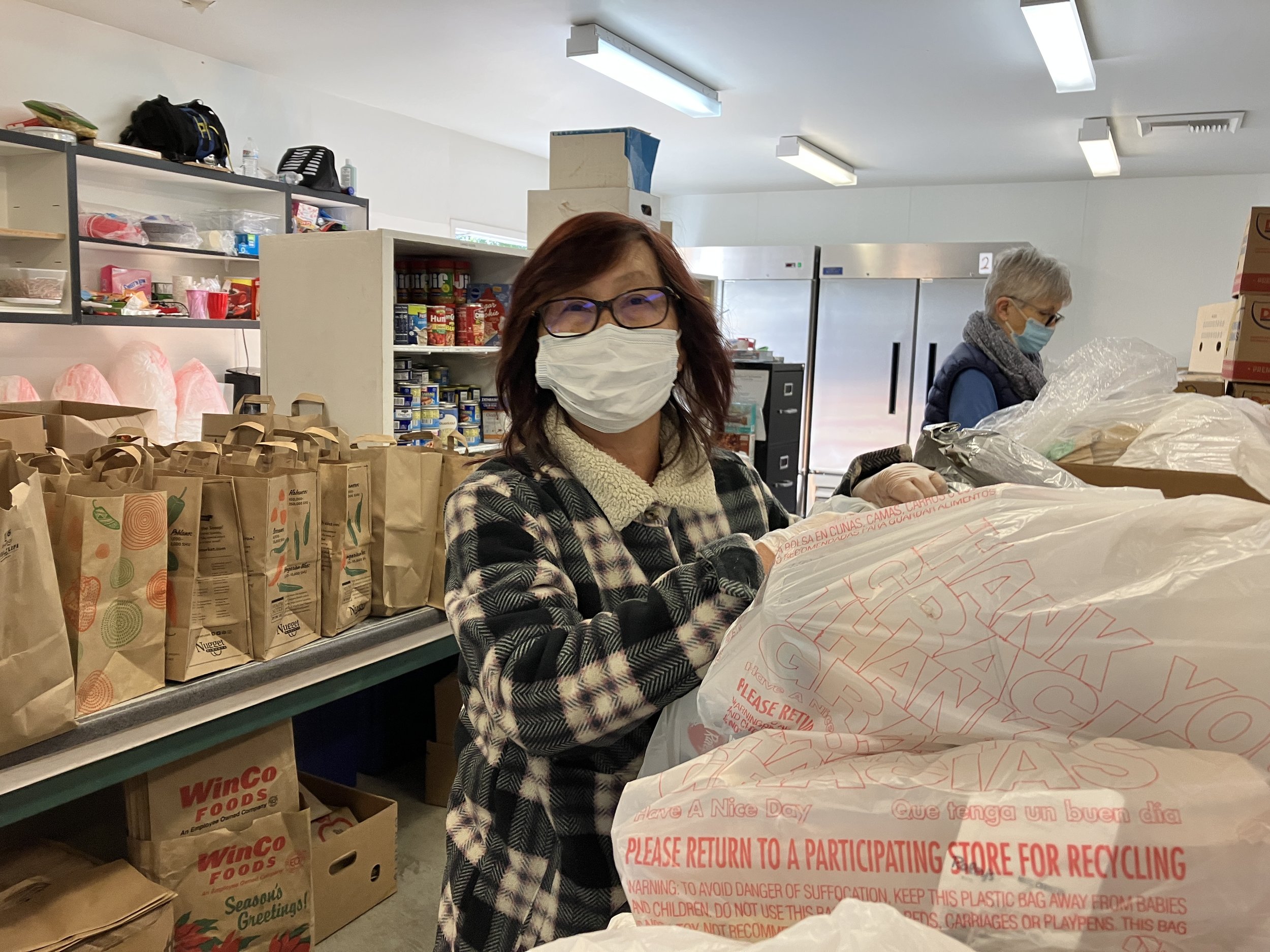 "Five on the Fifth" Food Closet Volunteers