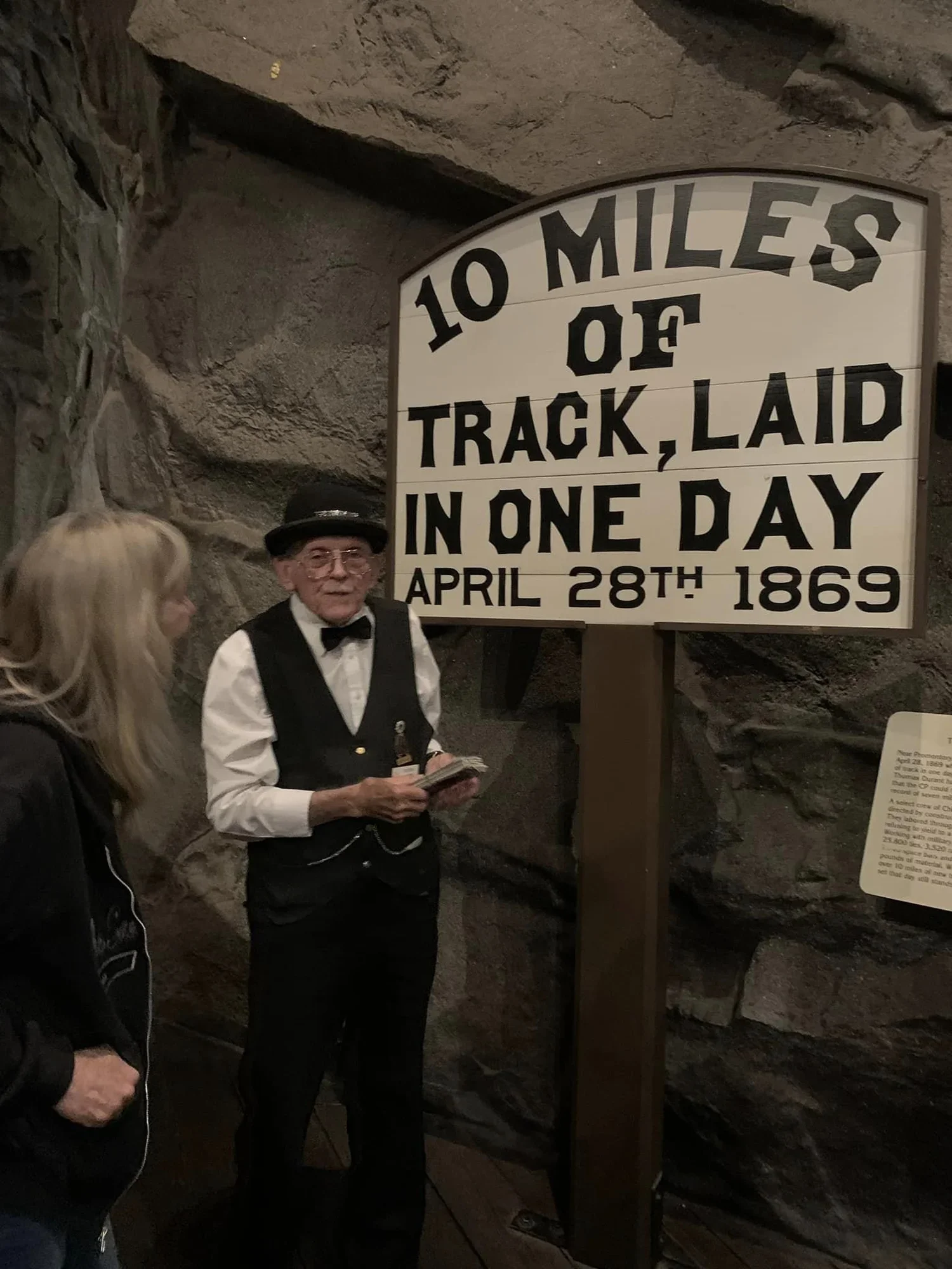 Howard McMackin Honored Aug. 31 for Volunteer Service