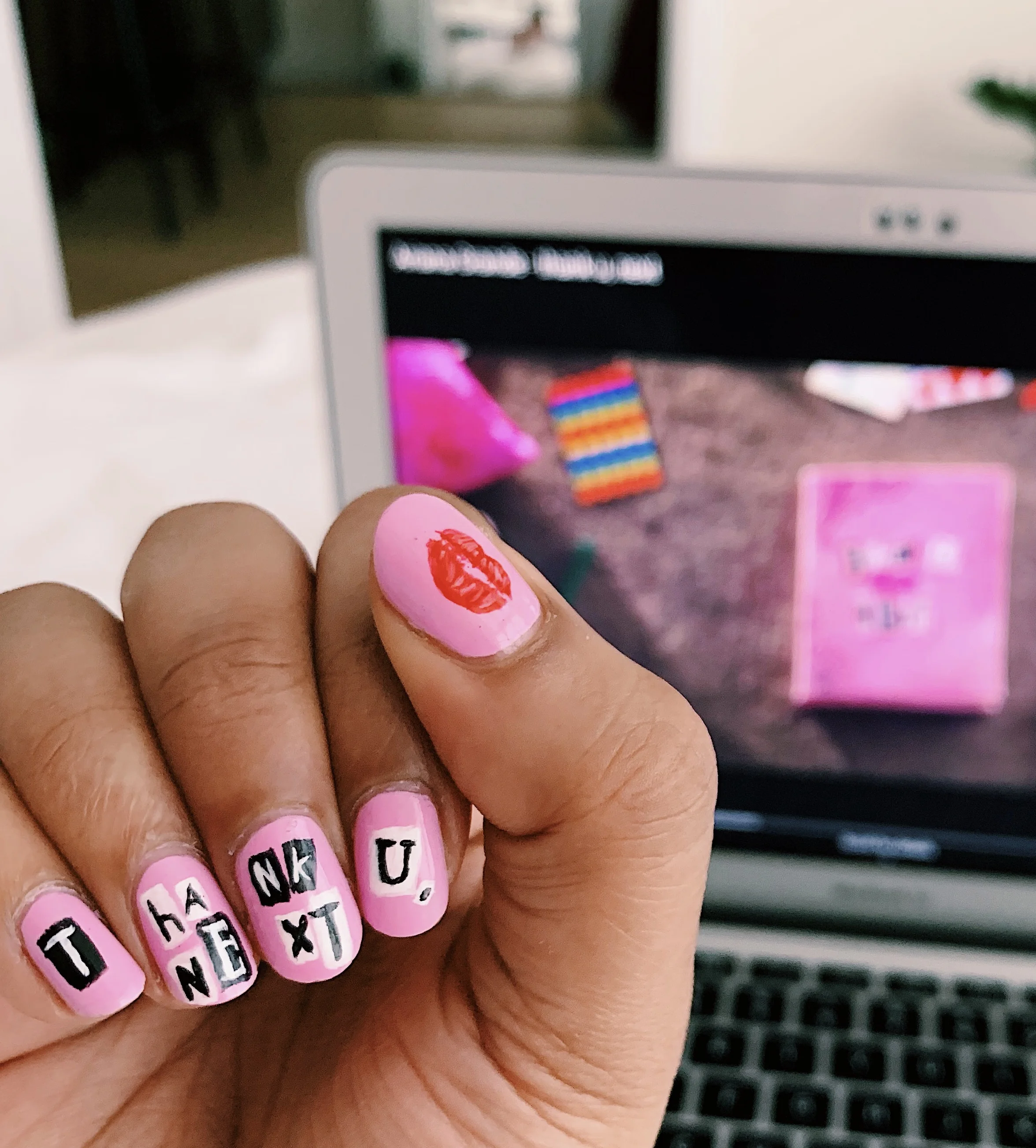 megglemynails_071_thankunext.jpg