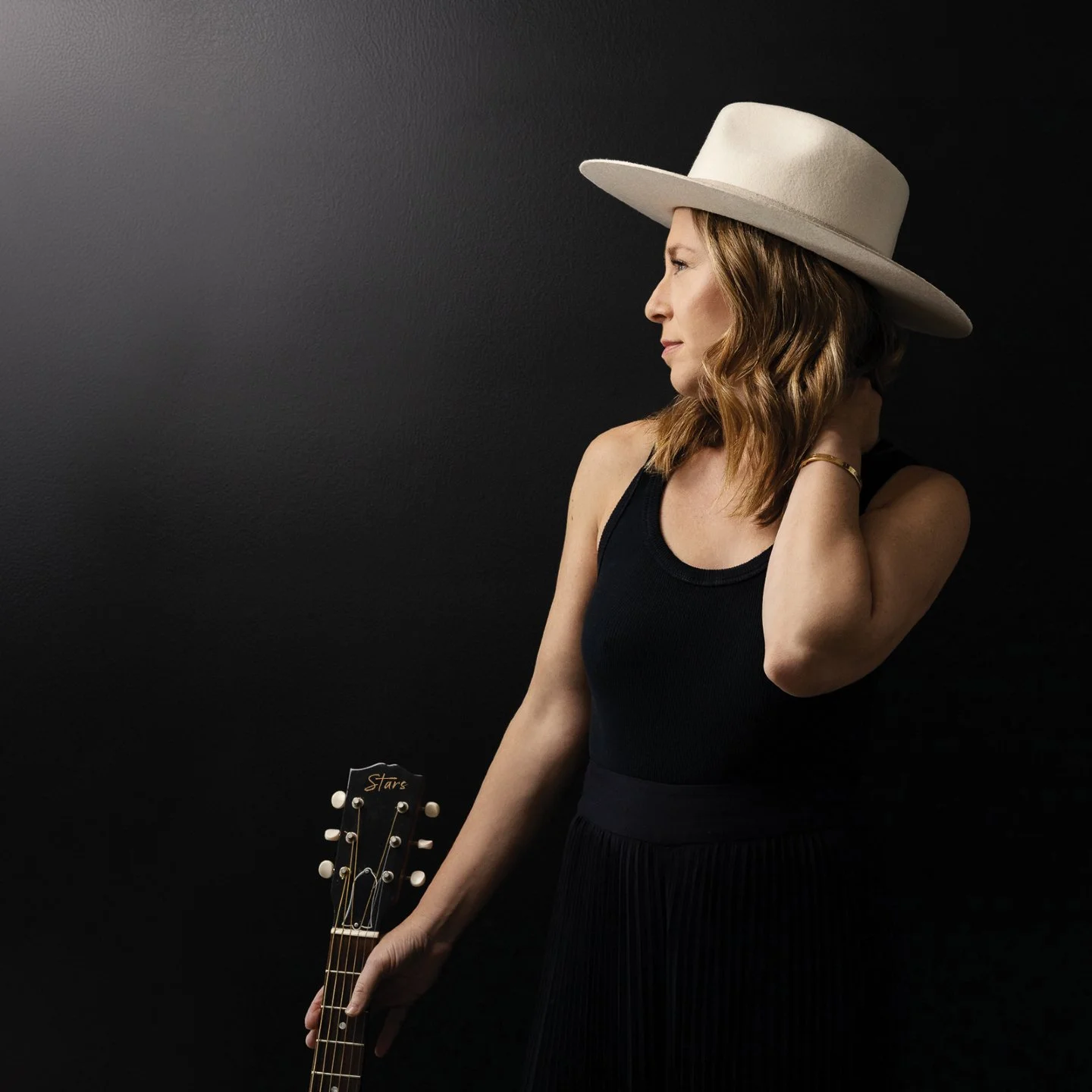 ✨ @tobylightman releases &lsquo;Stars&rsquo; today, her second self-produced record and tenth studio album. &lsquo;Stars&rsquo; is a brave and beautifully crafted collection shaped by one of the most transformative years of her life.

In Toby&rsquo;s