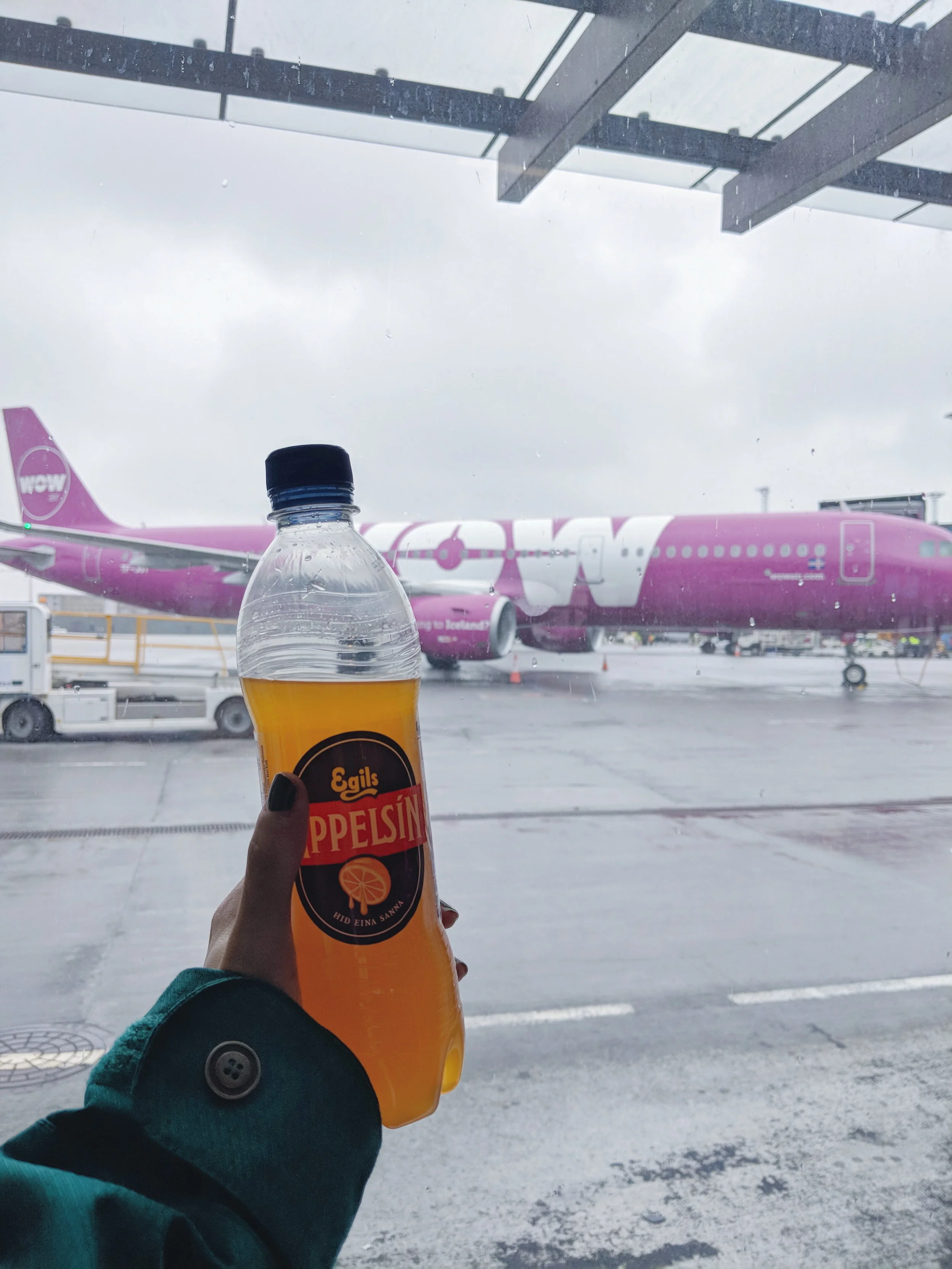 airport1.jpg