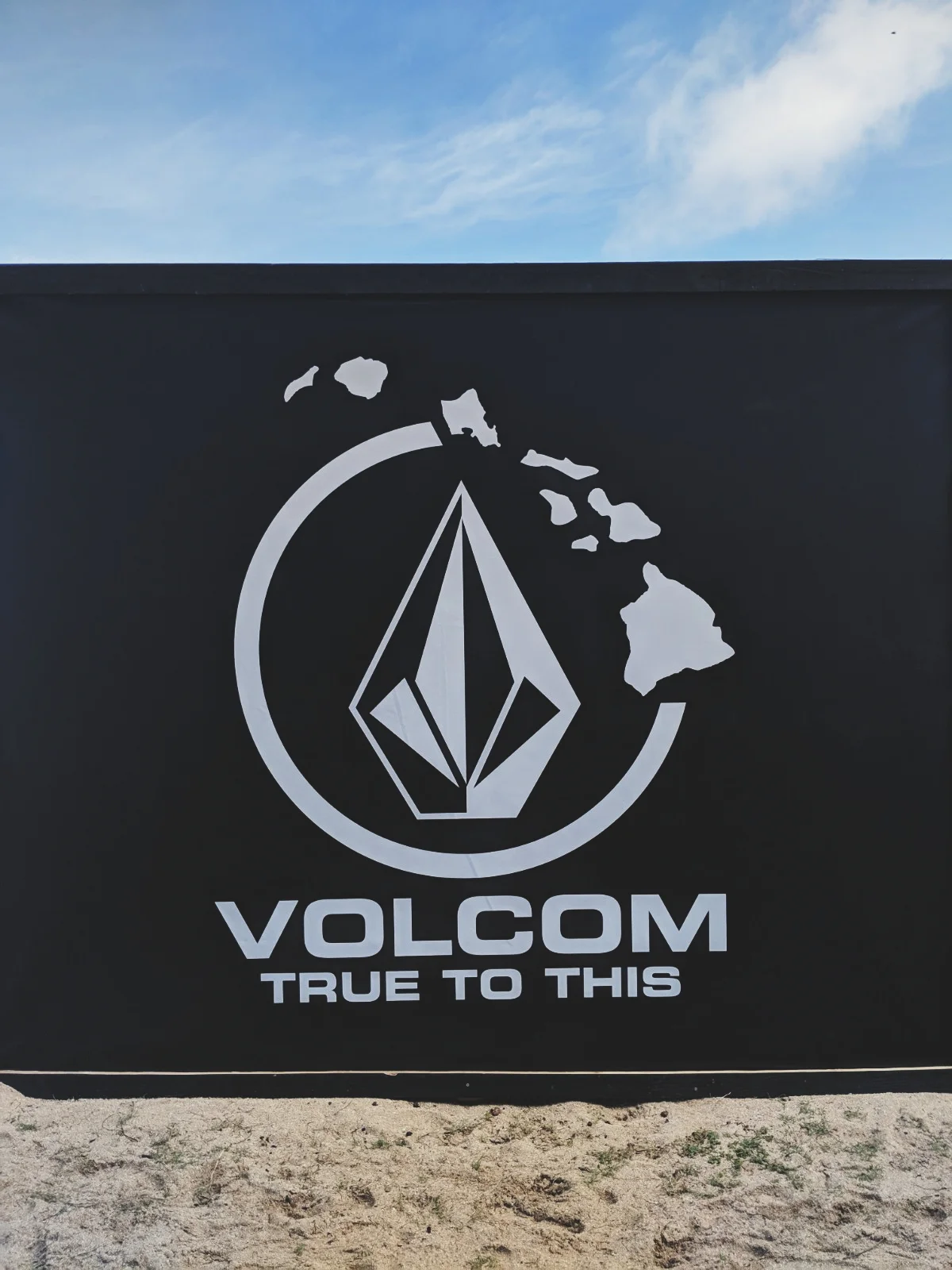 volcom2.jpg