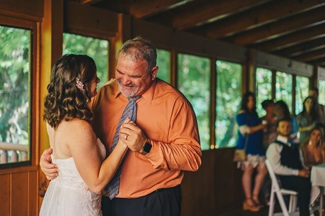 Father daughter dances will always be one of my favorite parts of the day. It is such a beautiful moment, and so special. What song did you dance with your father to?