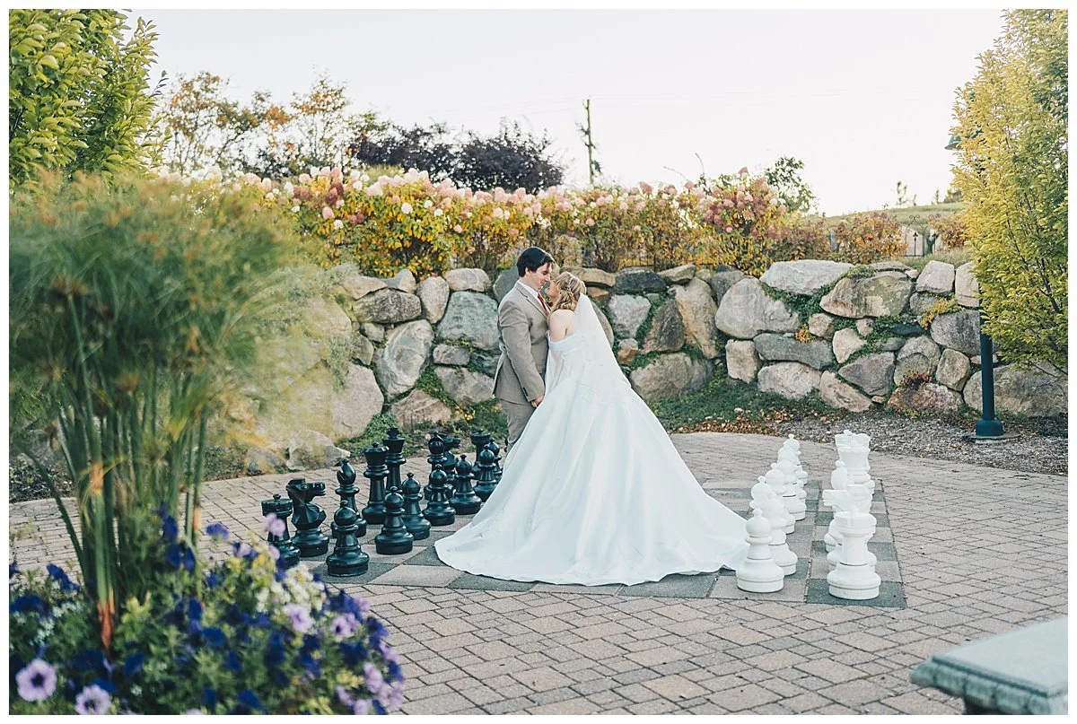 5 Things That Ruin Wedding Photos (That No One Warns You About)