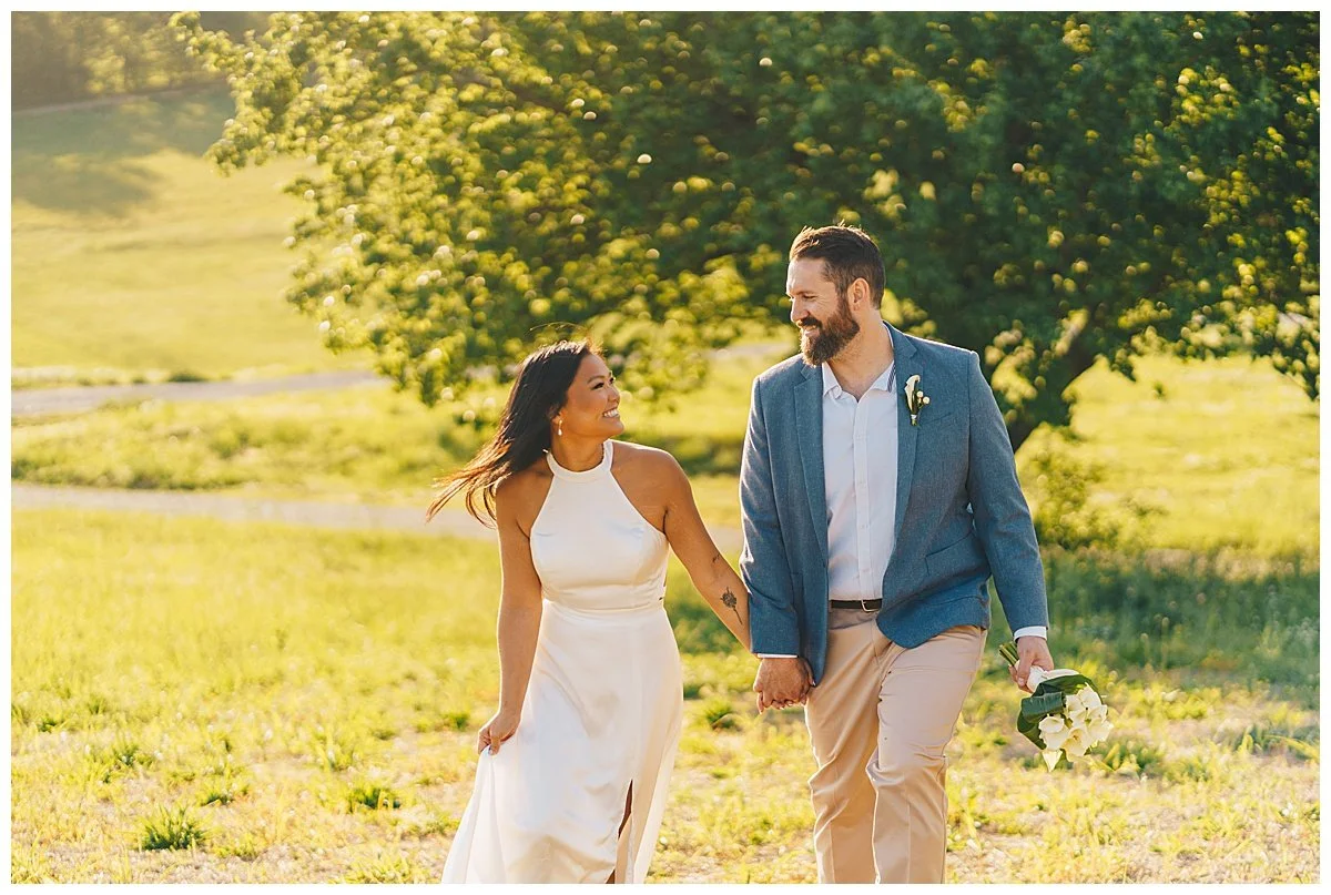 Should You Do a First Look? Wedding Photographer's Pros &amp; Cons