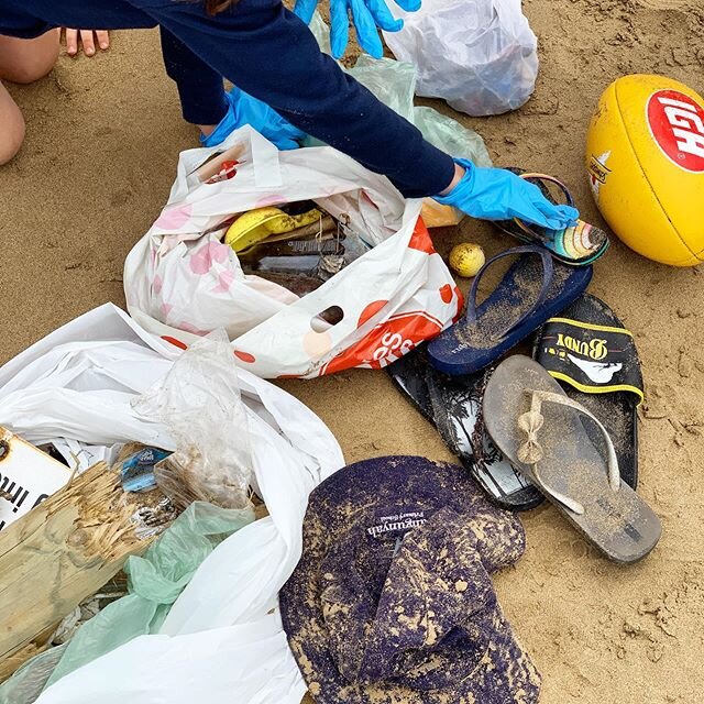 We were so grateful to the @wynndean.caravan.park families who turned out for our Beach Clean Up morning. An hour on Ocean Grove beach and we emptied our bags many times, thongs, bottles, plastic bags, but the most common item- cigarette butts, over 