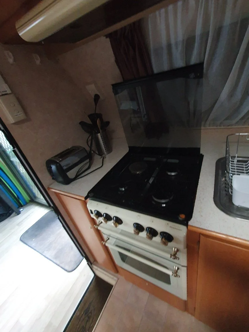 170526 Kitchen 2.jpg