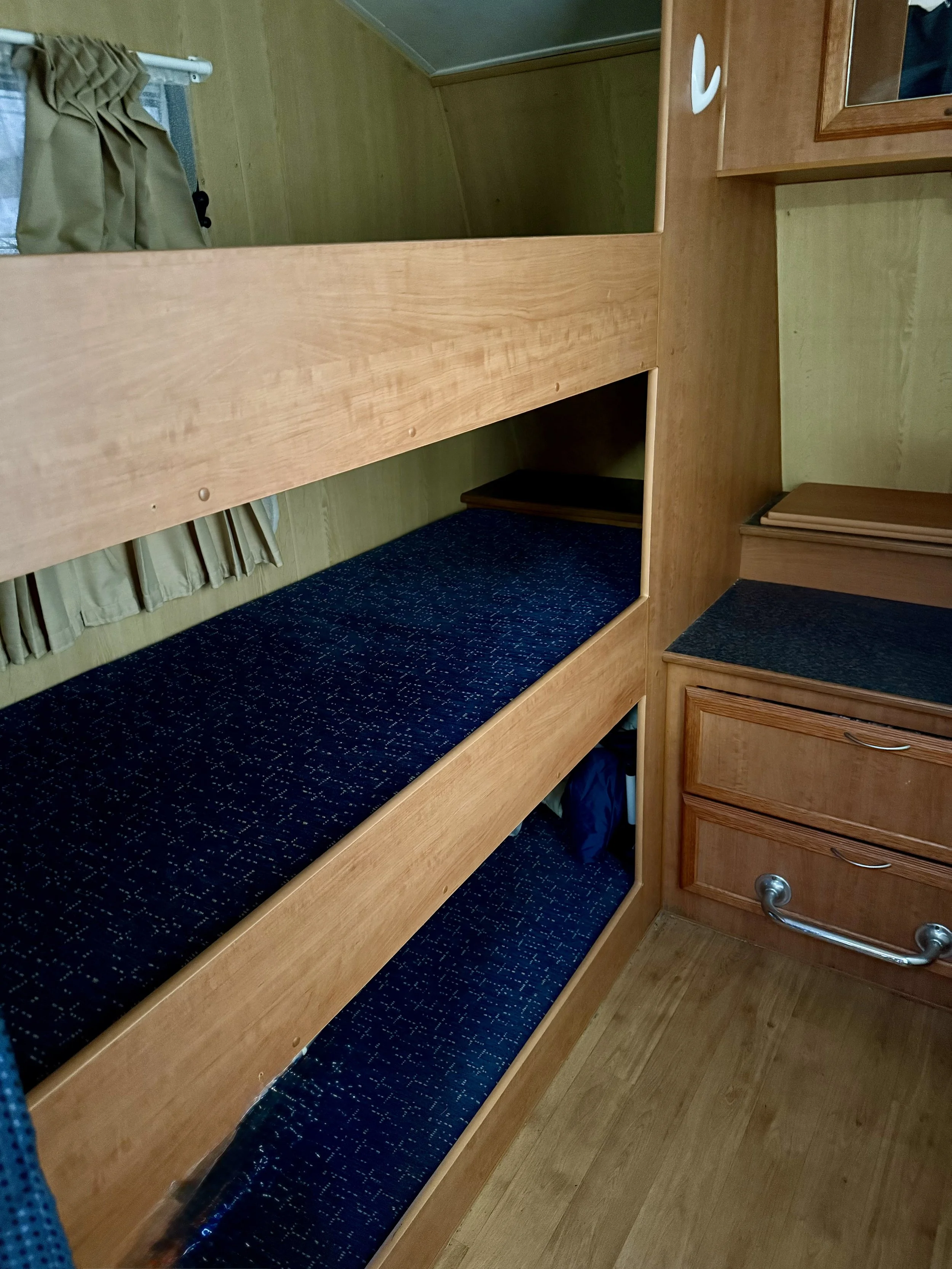 Van Bunks 5.jpeg