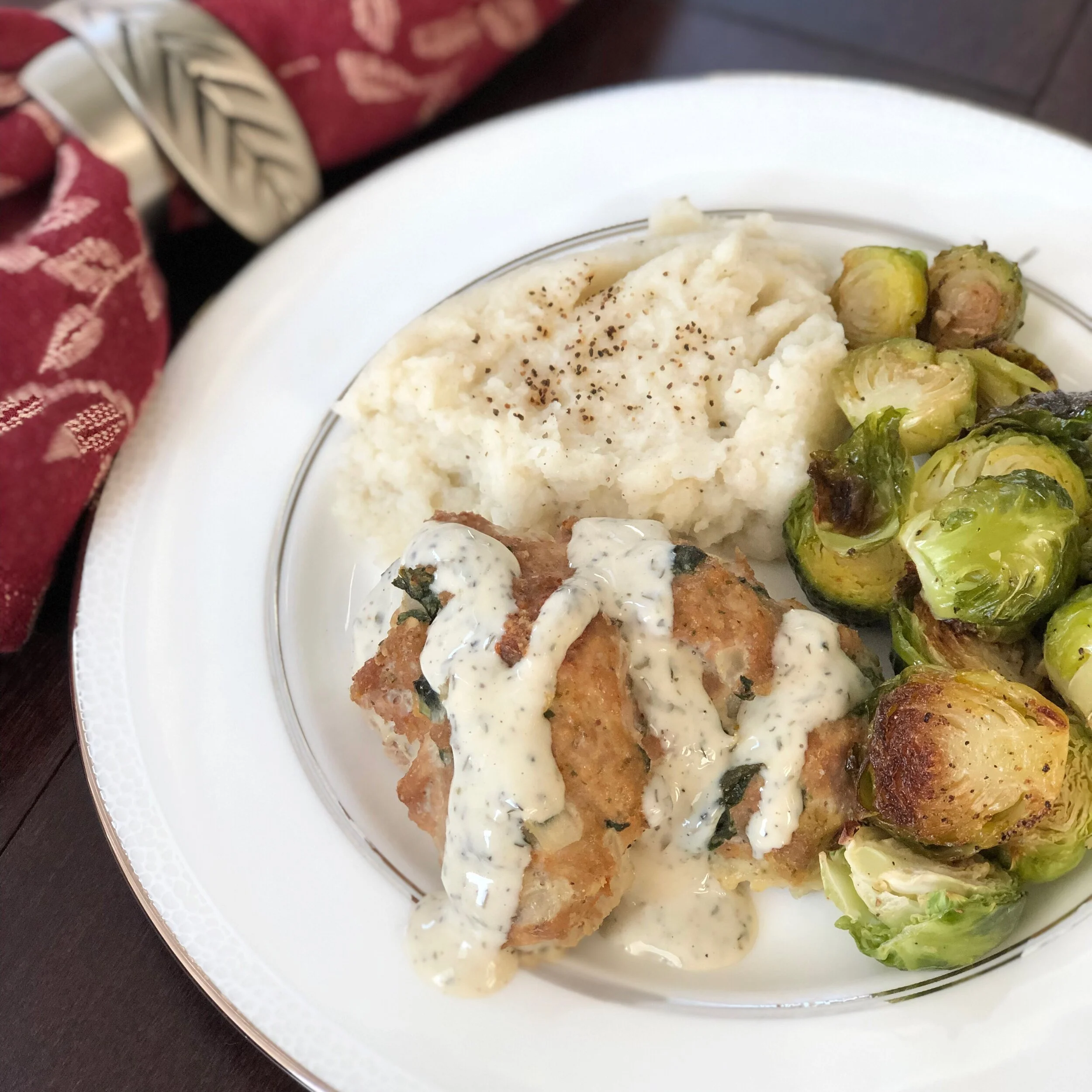 Whole30 Cilantro and Spinach Mini Turkey Meatloaves