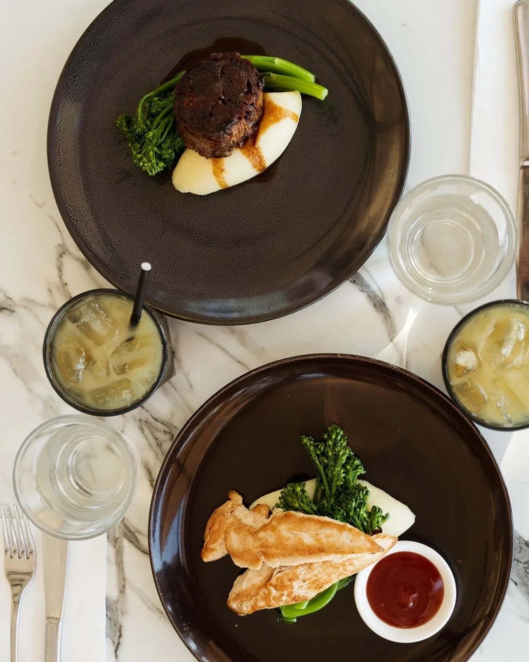 Looking for an stress-free, family-friendly place to eat during the school holidays ?
We&rsquo;ve got plenty of delicious kids&rsquo; meals to keep everyone happy.

Nestled between Noosa Main Beach and Hastings Street, we&rsquo;re the perfect pit sto