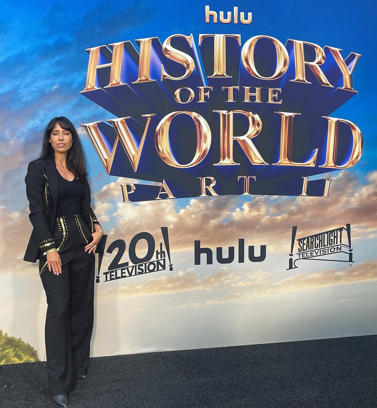 Back in LA covering the @hulu premiere of @historyoftheworld for @buzz_access. The show is out now on @hulu!