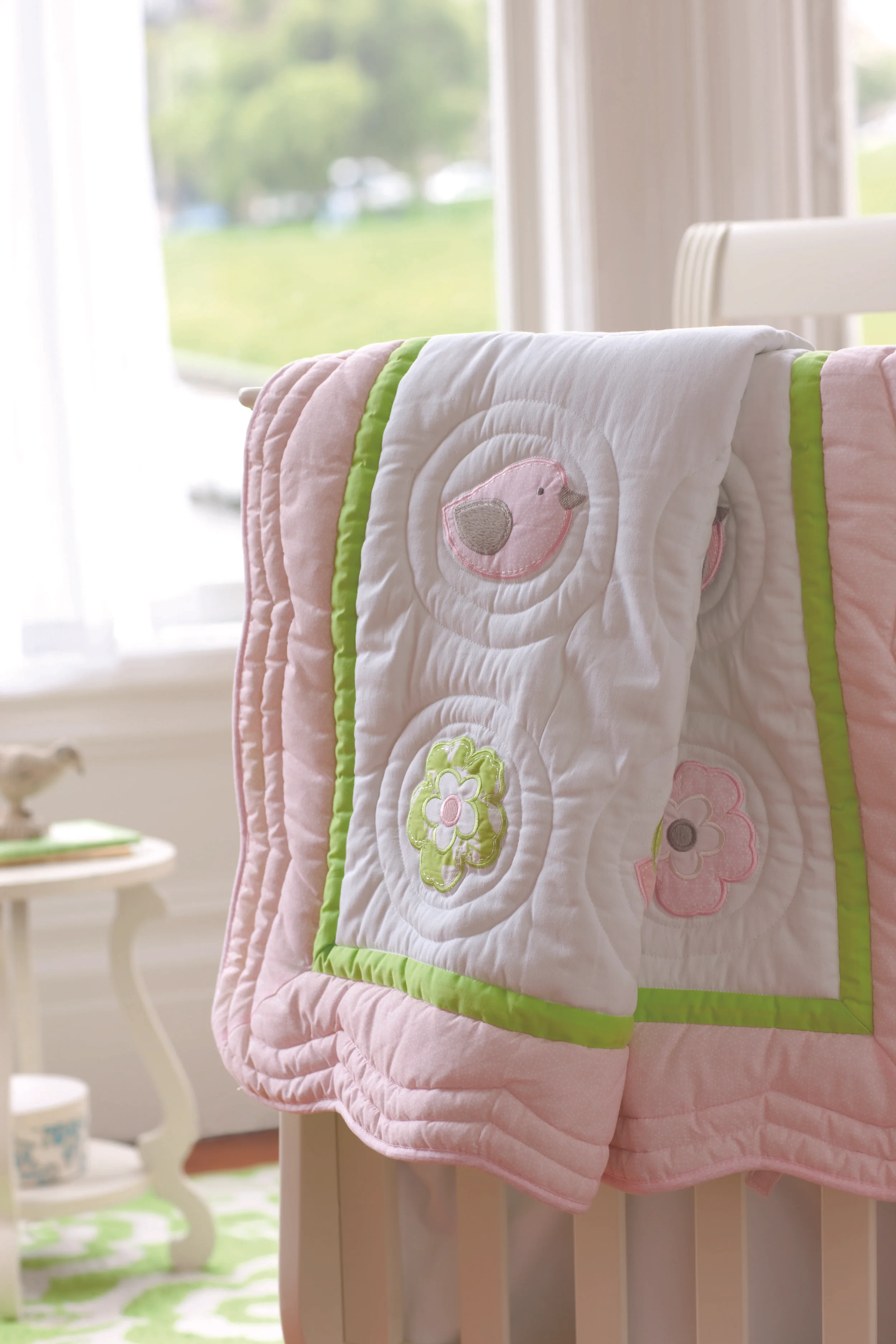 Home_girl1_details_2341.jpeg