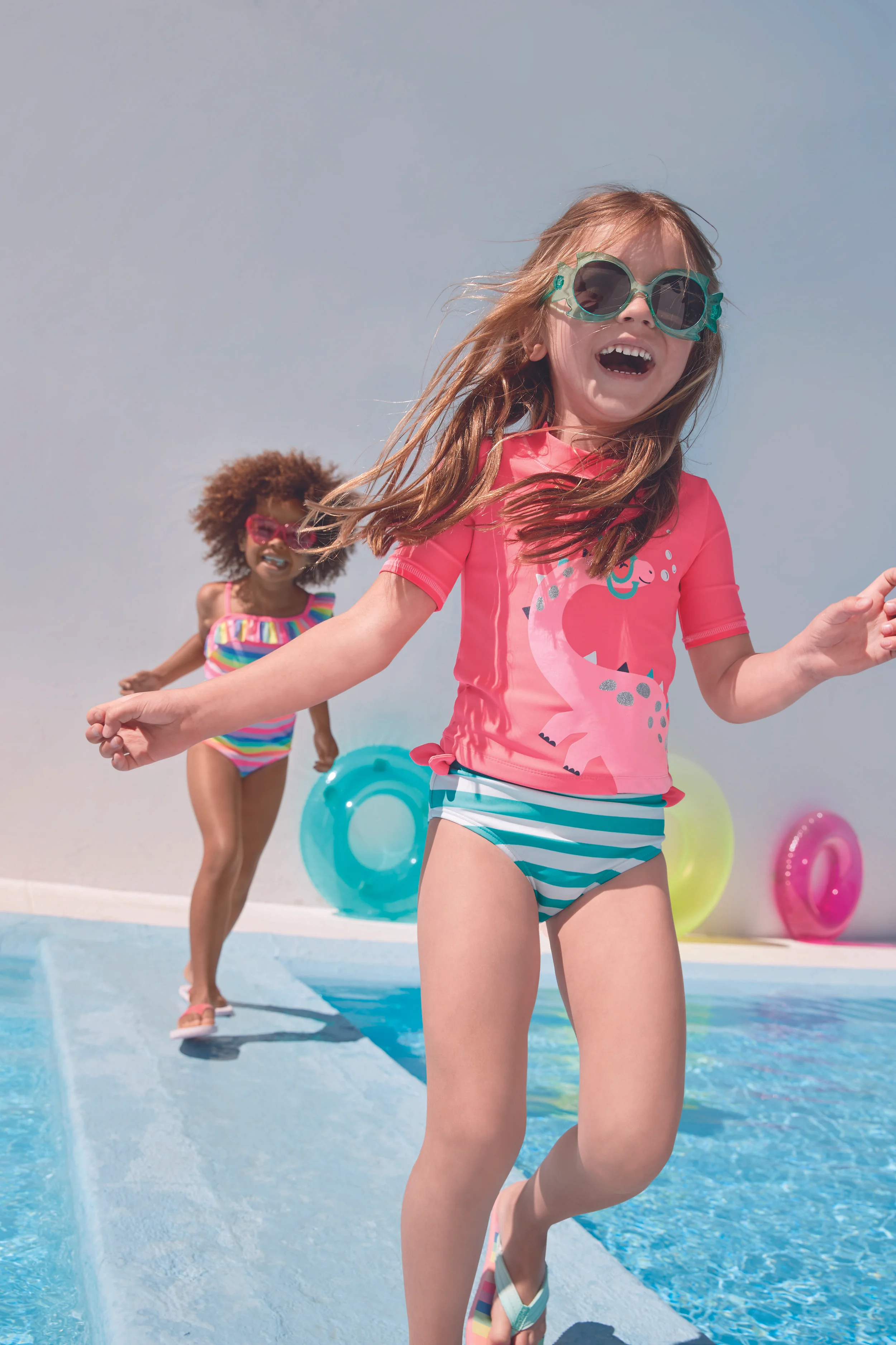 CAR_S18_12-01_Swim3_0309_M_alt.jpeg