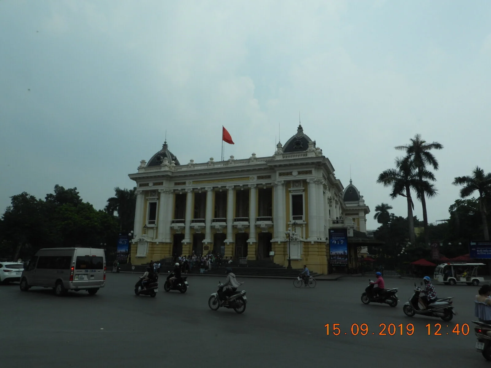 Grand old Hanoi Opera House.JPG