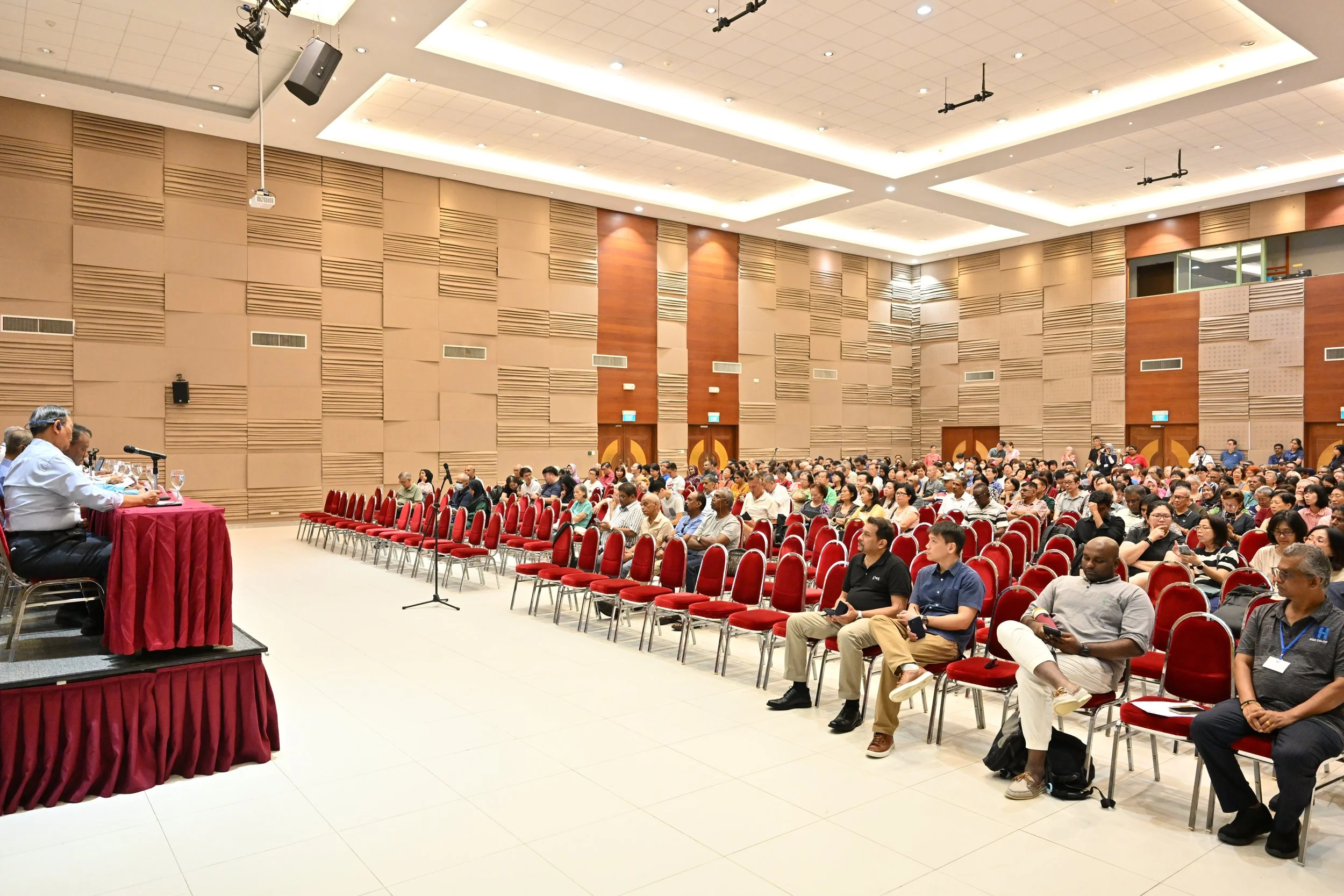 SGS AGM 0202.jpg