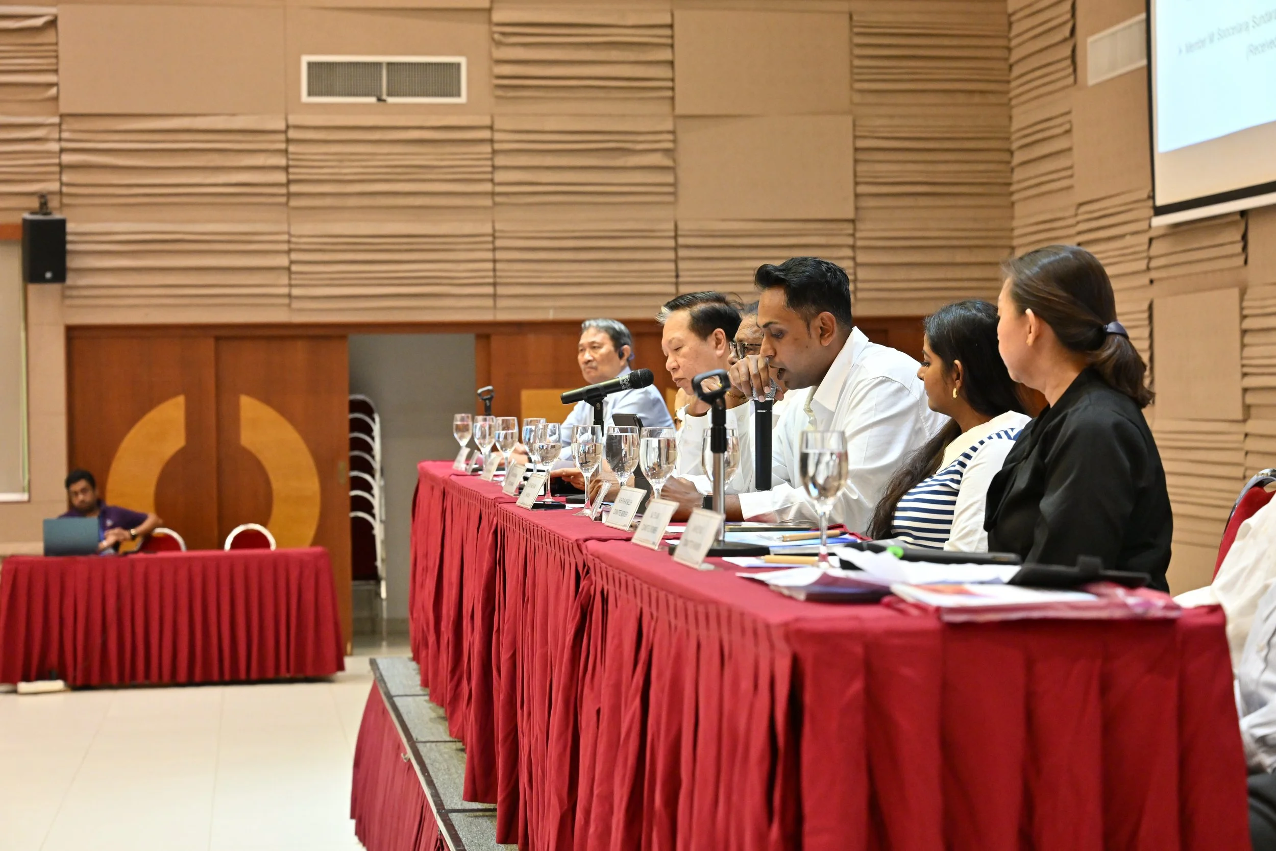 SGS AGM 0214.jpg