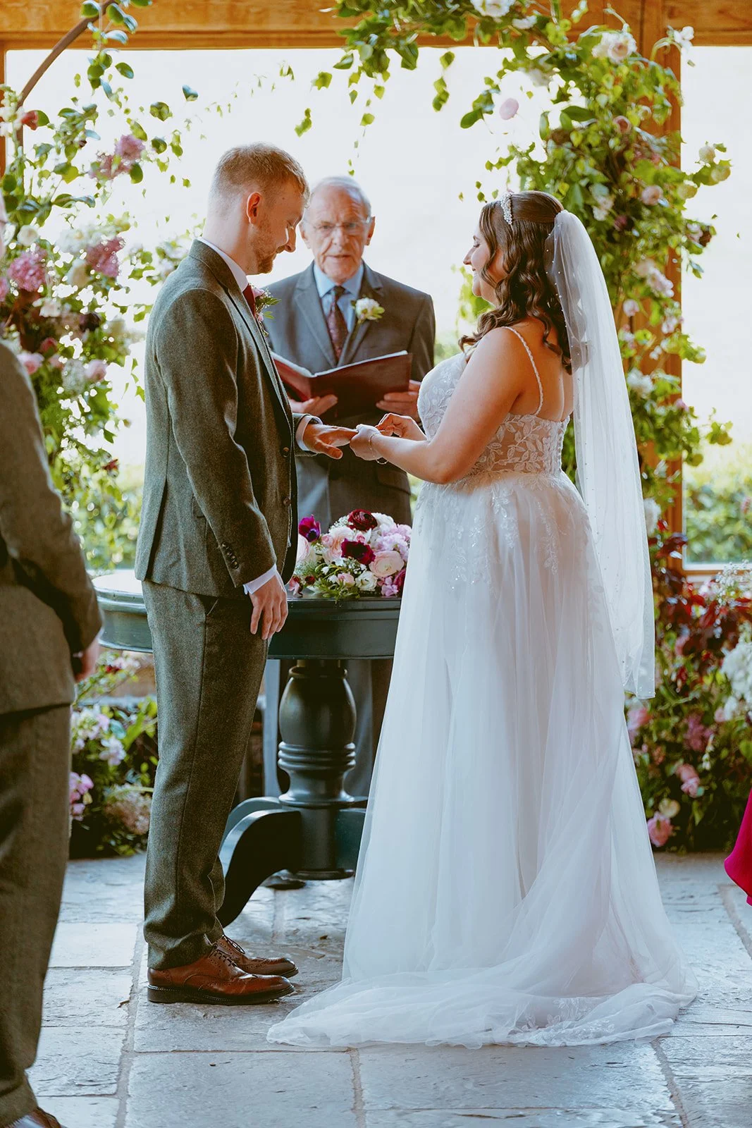 Mr & Mrs Giles-255.jpg