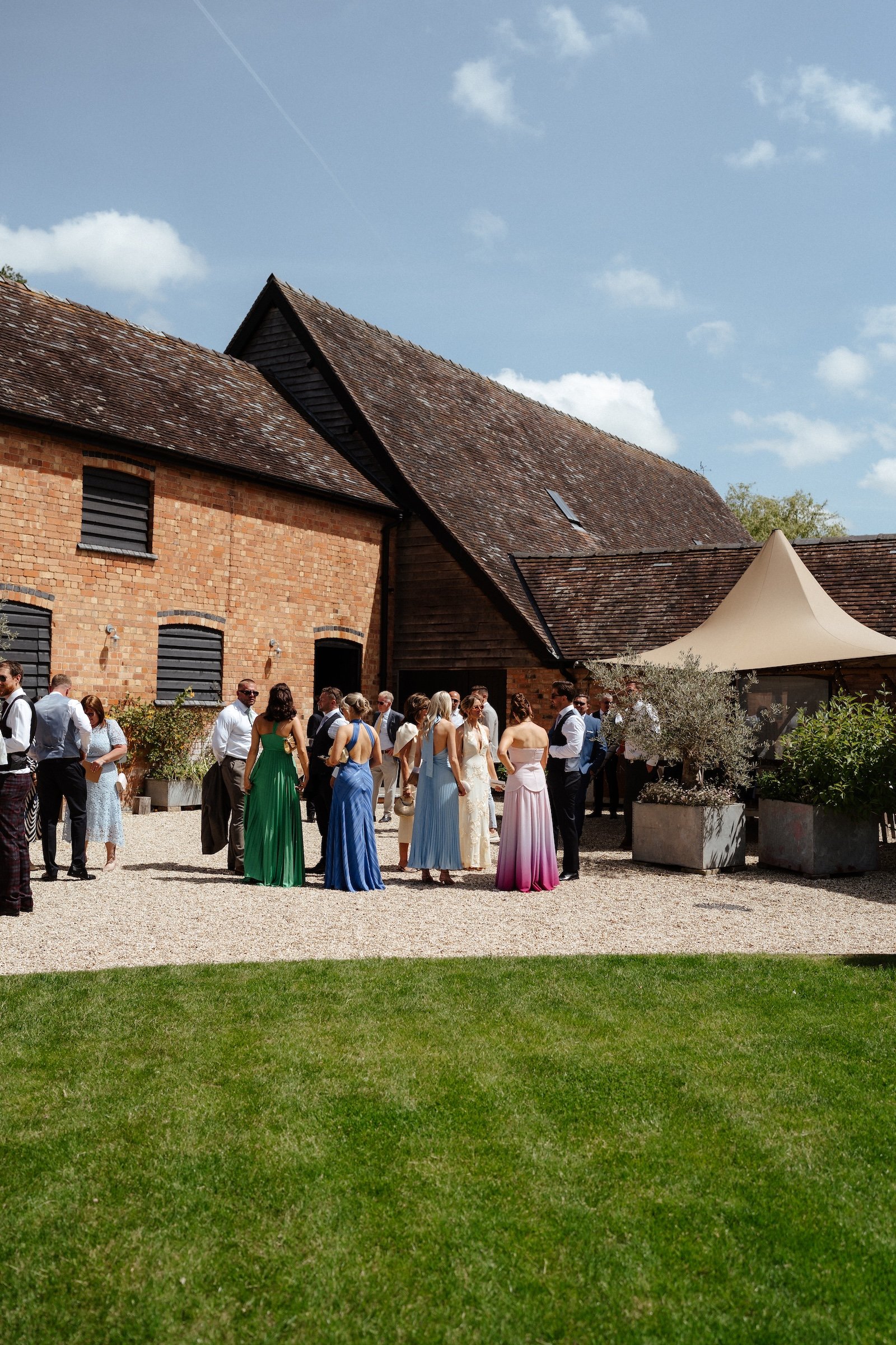 GraceDoveGuests Enjoying Drinks Reception.jpg