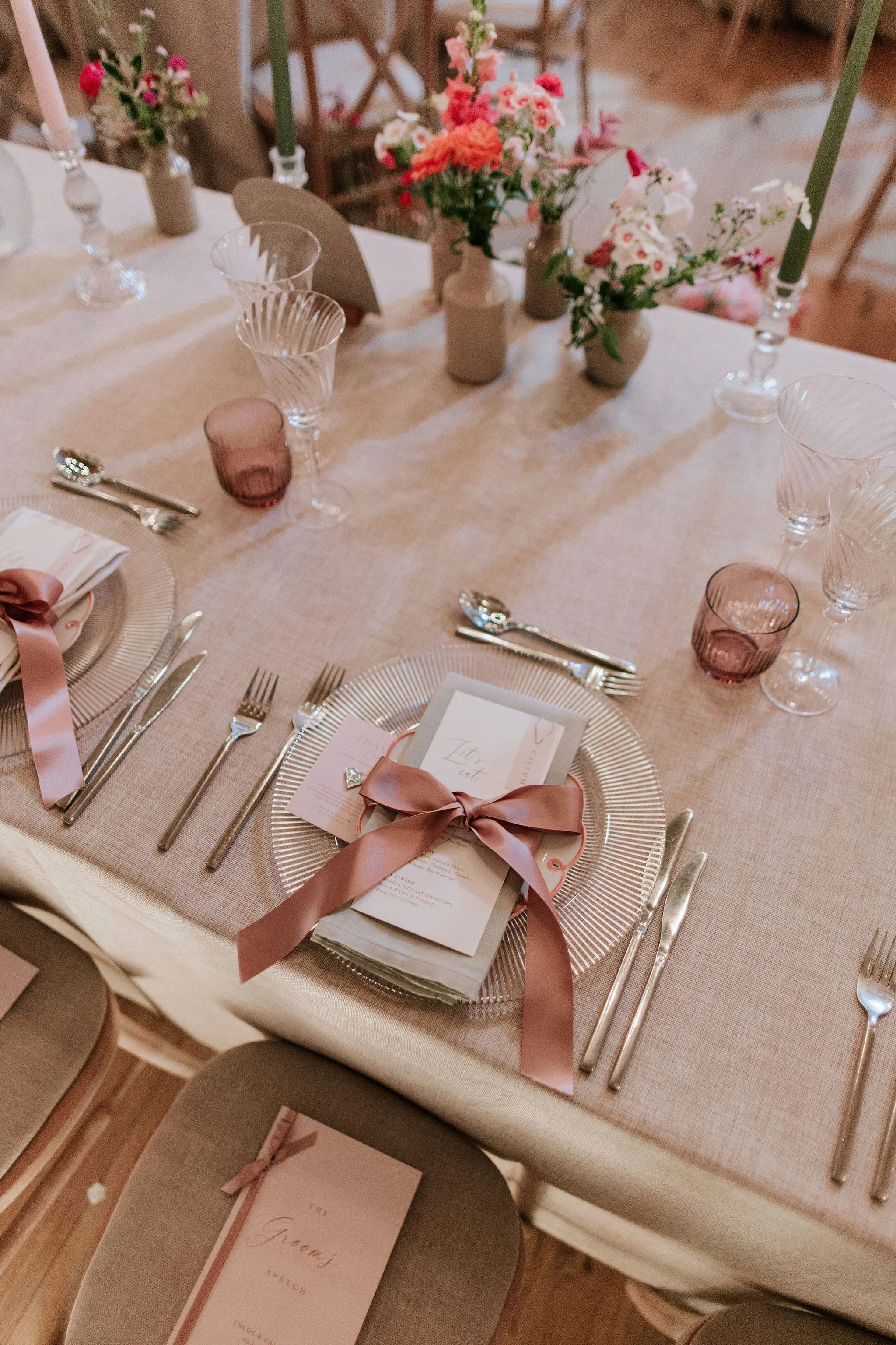 ChloeandCallum-BarnsandYard-StephNewtonPhotography078.jpg