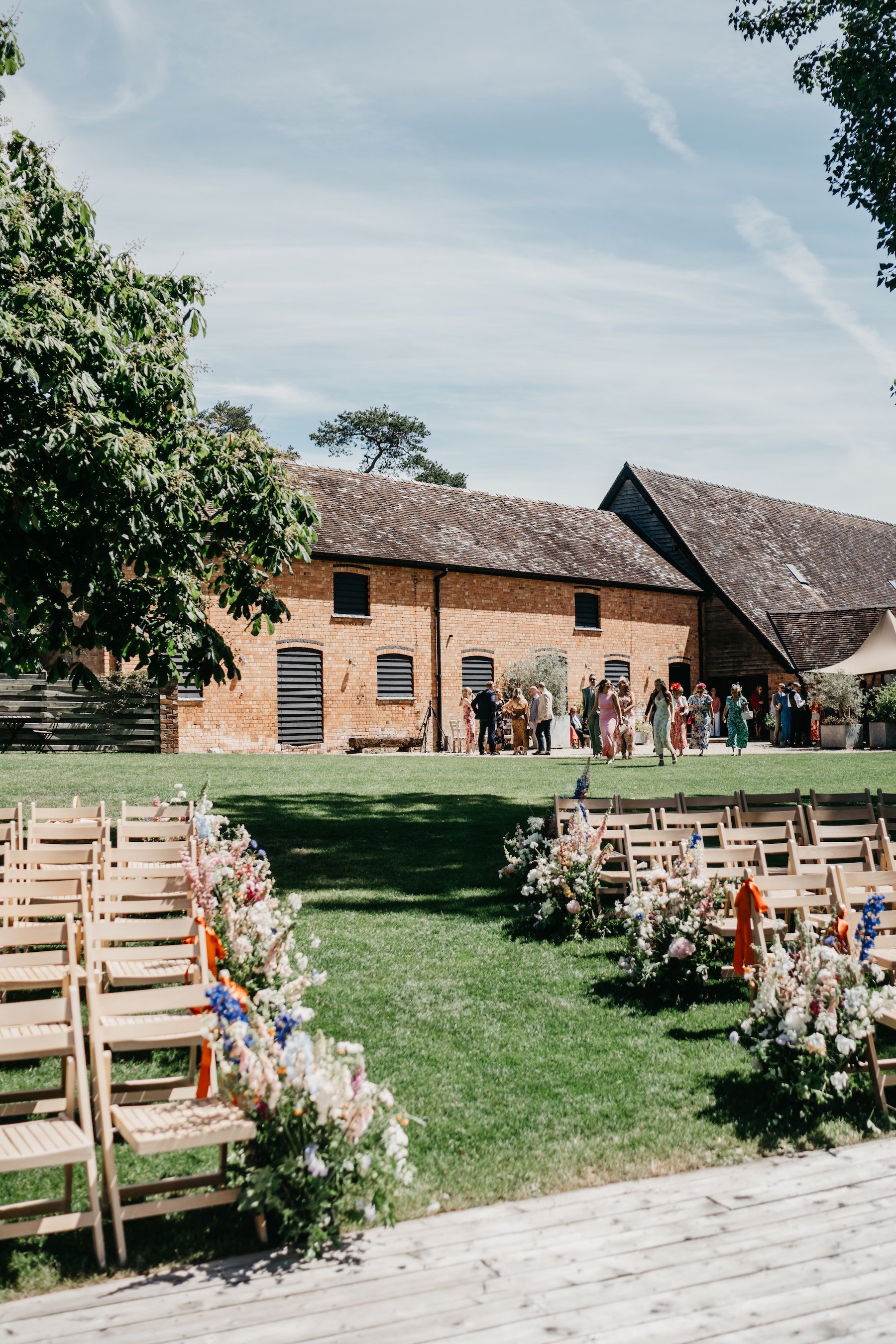 VictorianbarnatbarnsnandyardAllieTomWedding-81.jpg