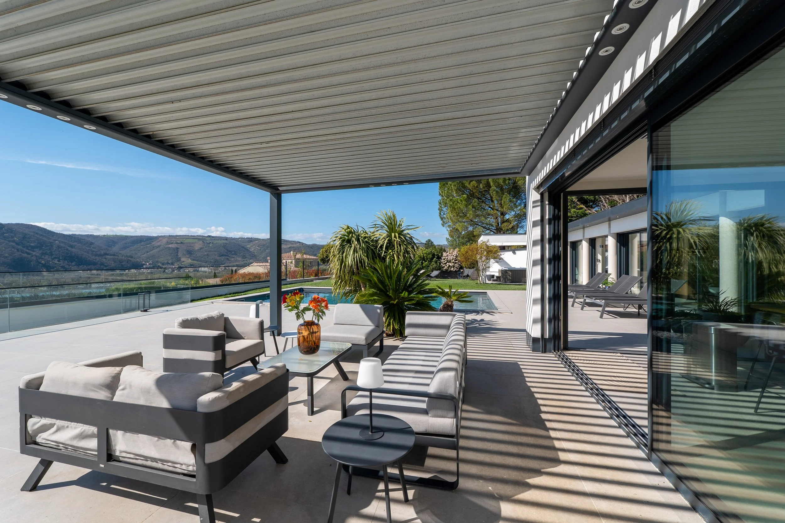 Villa-architecte-terrasse-valence.jpg
