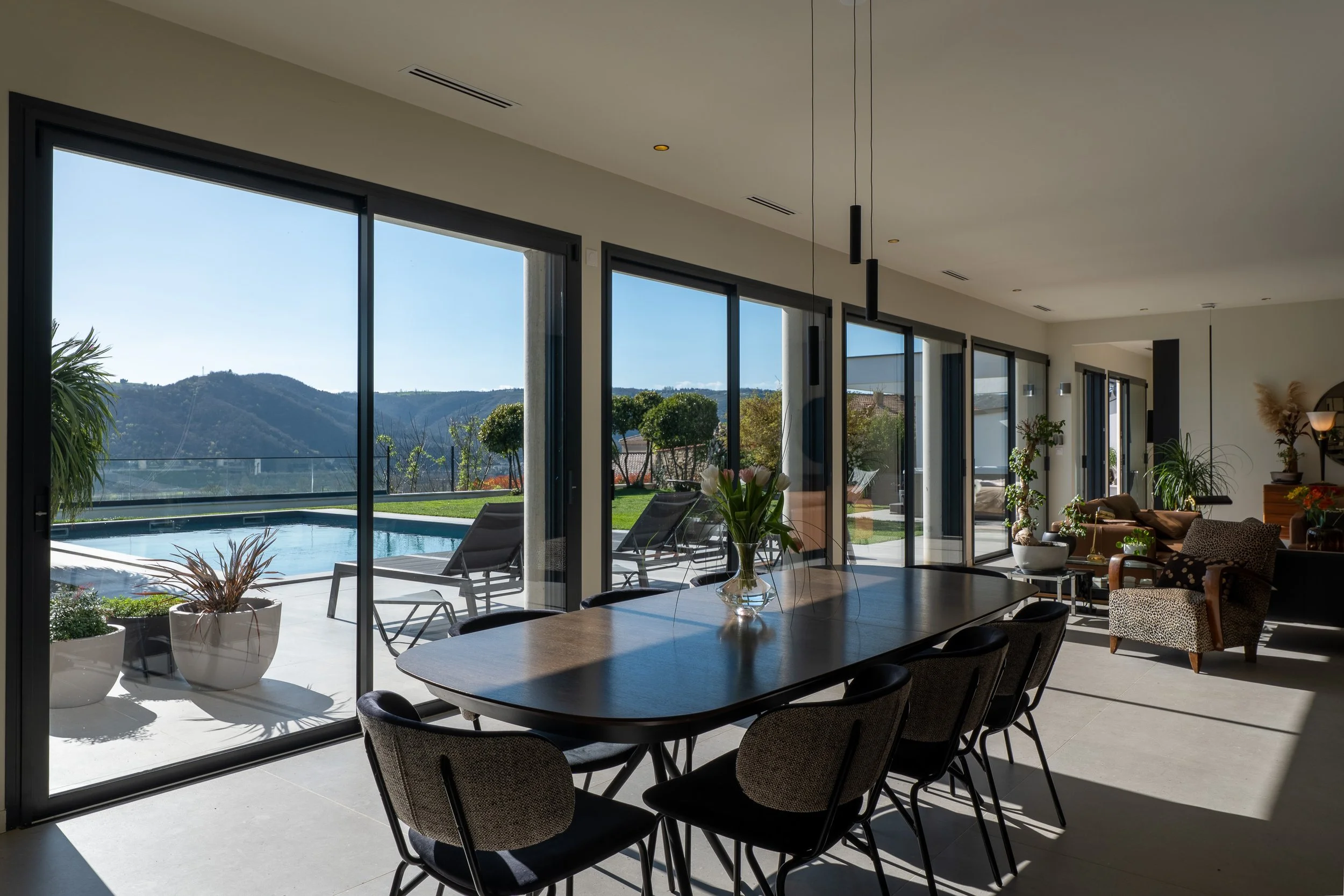 Villa-contemporaine-vue-Valence.jpg