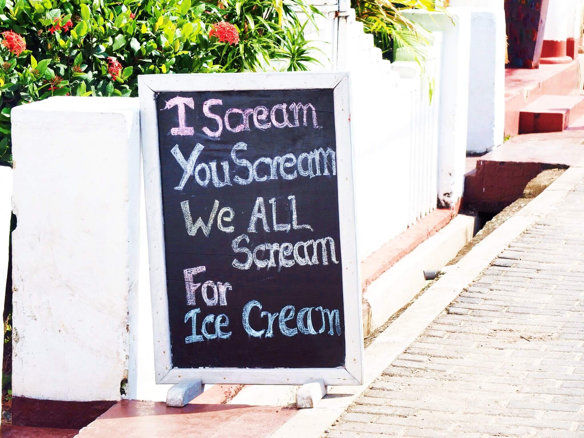  If all of this wandering makes you hungry, there’s a gelateria that makes homemade ice cream. 