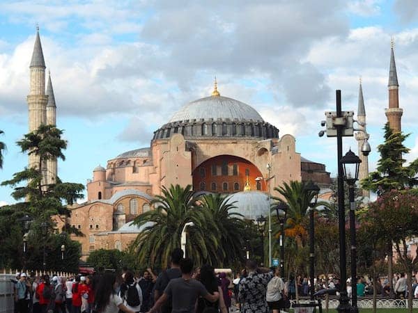 What You NEED to Book in Advance for Istanbul (And How to Book!)