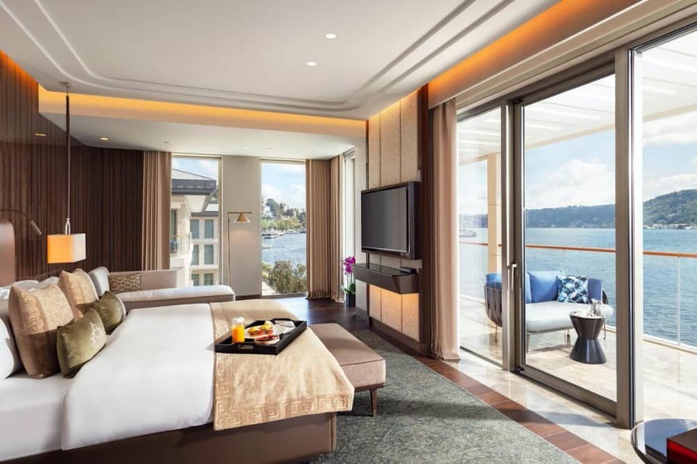 Room at the Manadarin Oriental Bosphorus at the water's edge