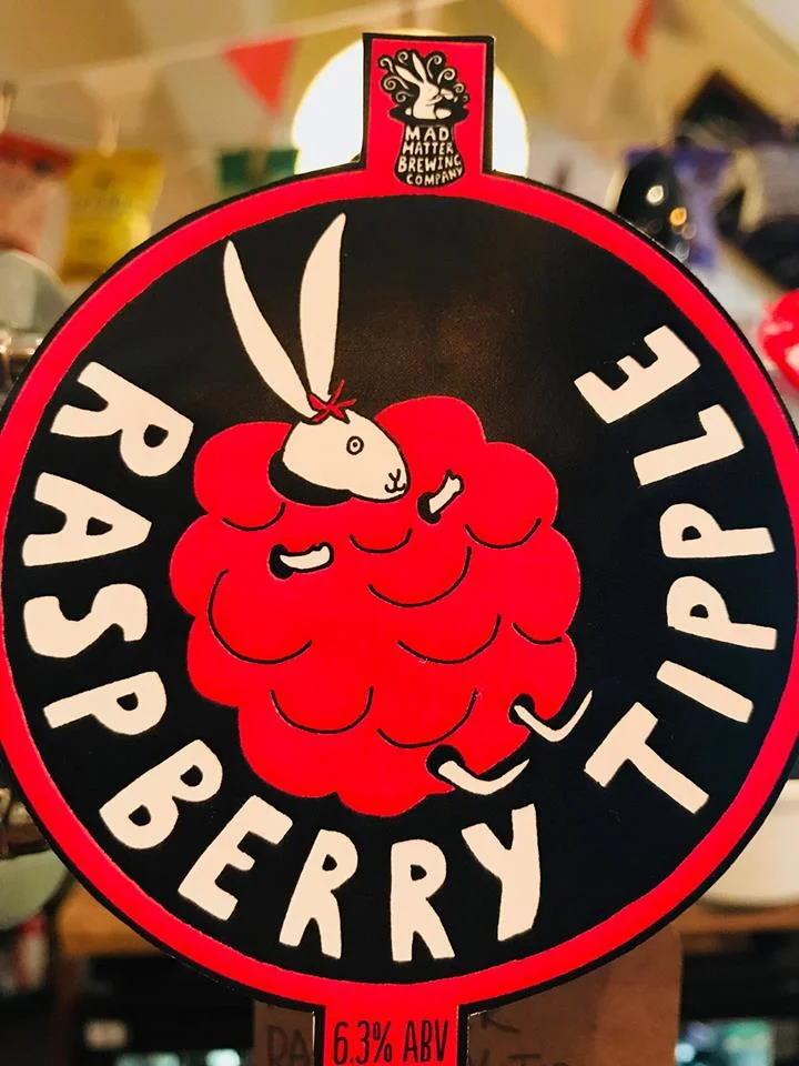 Our fave brewery Mad Hatter Brewing have done it again... With this zingy stout... For something so dark and twisted... The raspberry top bite brings out something so light and sweet in this cheeky number!!!
