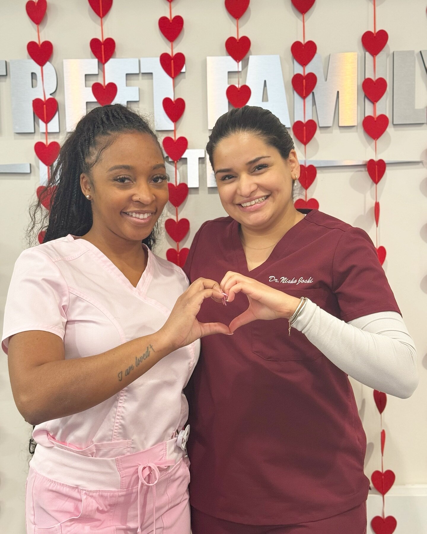 It&rsquo;s National Dentist Day! Showing some ❤️ to two of our favs @nishajoshiii @drtiara_ 
.
.
.
#womendentists #dentist #dentistry #womenindentistry #dentaloffice #dental #ustreetfamilydentistry