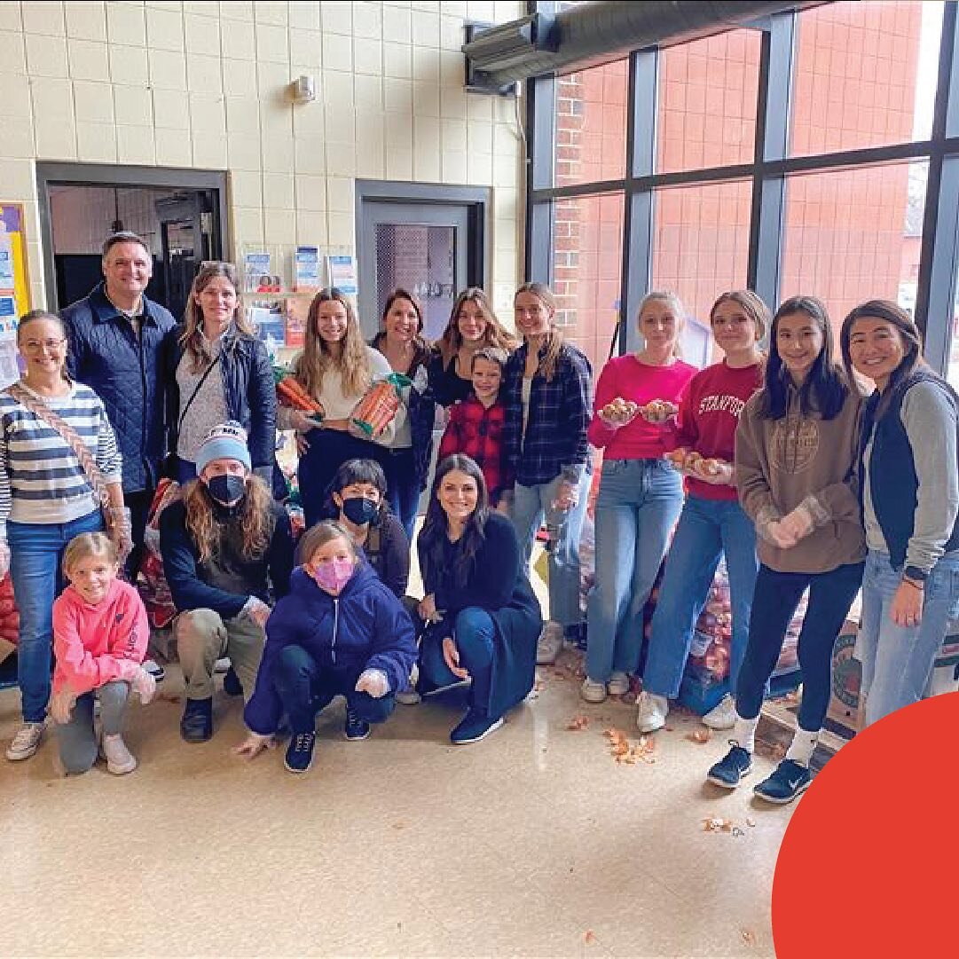At JLB, one of the values we strive for is to Serve with Heart and this Thanksgiving we had an opportunity to live out one of our company values. Our JLB team came together to donate, build, and serve Thanksgiving baskets to community members at the 