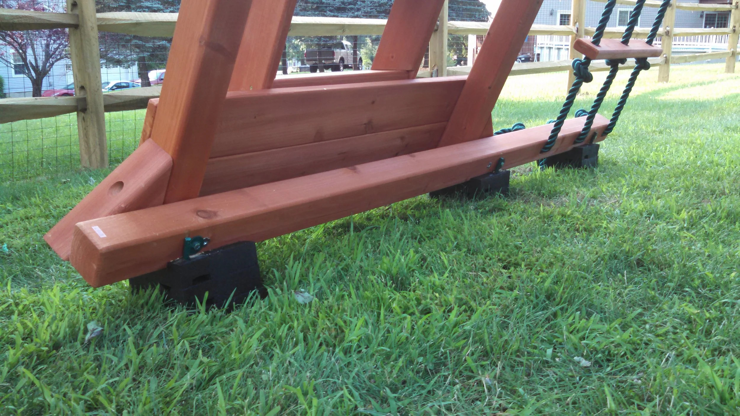 MTN 10 with two blocks under platform.jpg