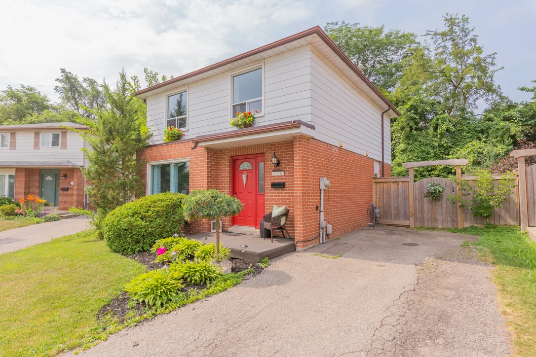 128 Bonham Blvd, Mississauga - MLS-6.jpg