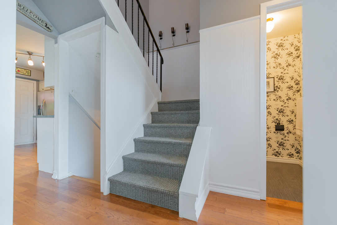 128 Bonham Blvd, Mississauga - MLS-36.jpg